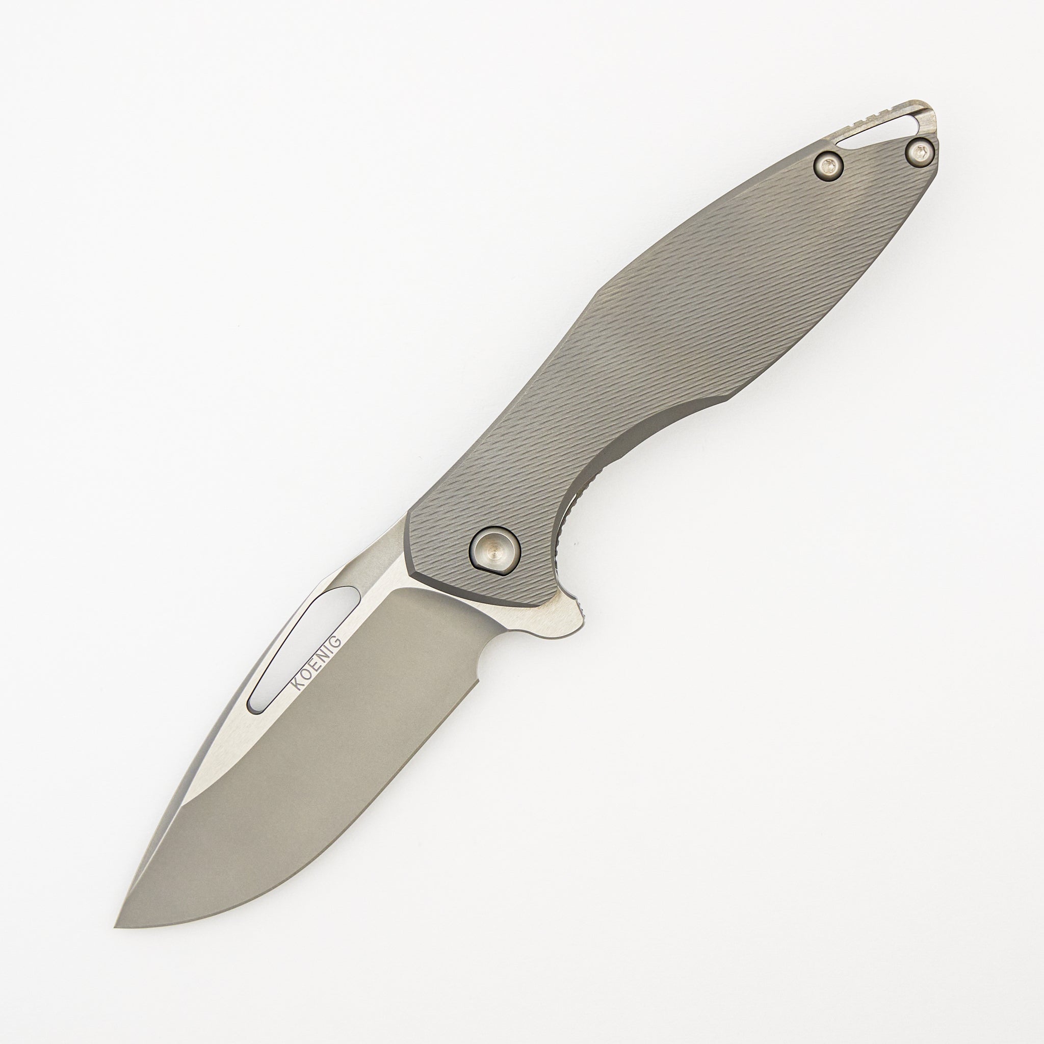 Arius - Corda Titanium Handle - Silver Hardware - Burnished W/ Polished Flats M398 Blade