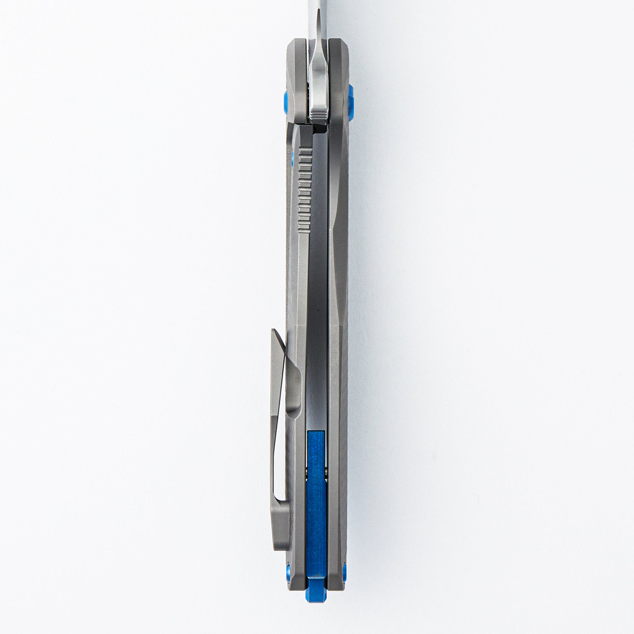 Mini Arius - Corda Titanium Handle - Blue Hardware -  Burnished W/ Polished Flats M390 Blade