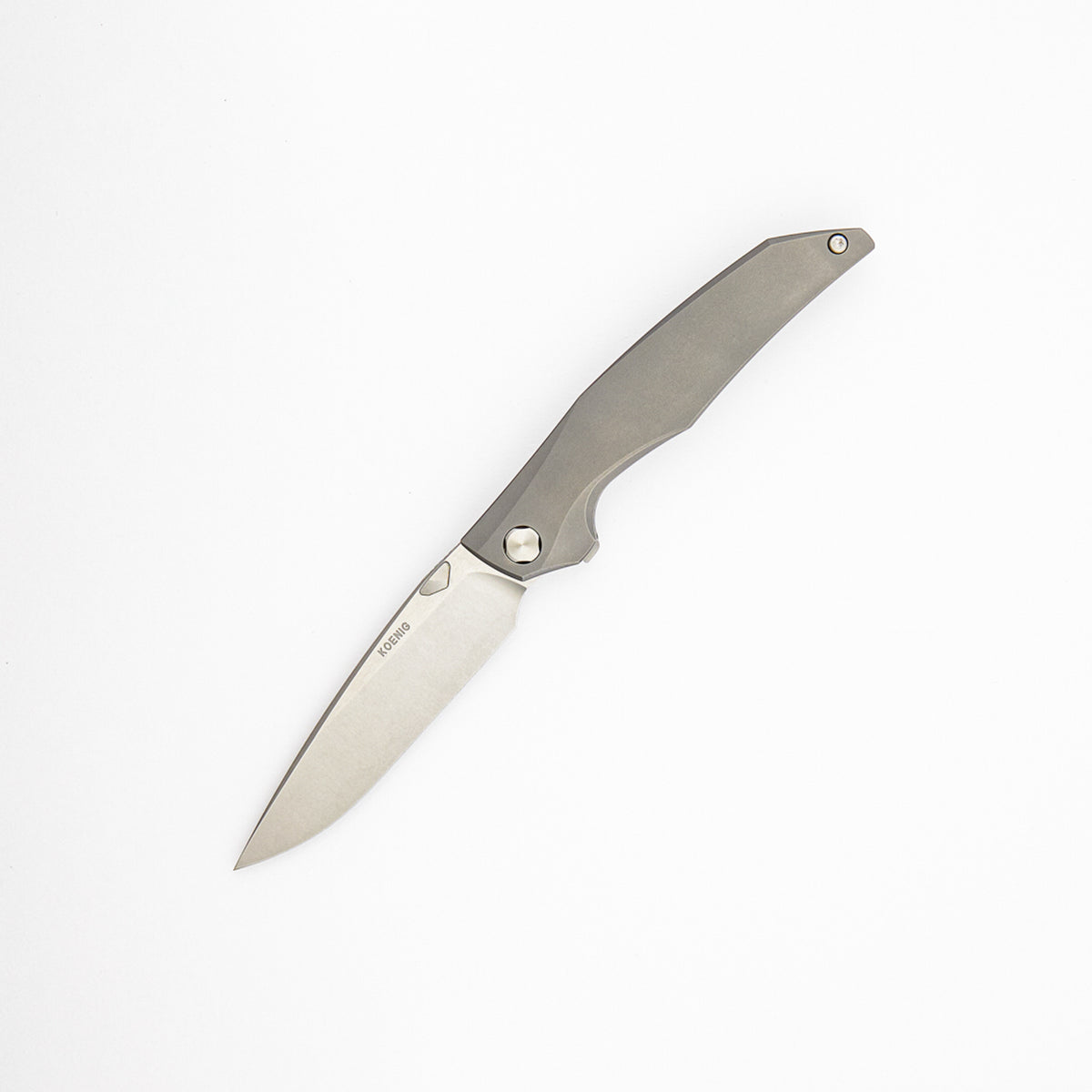 Xenon - Smooth Titanium Handle - Silver Hardware - Burnished W/ Polished Flats M390 Blade