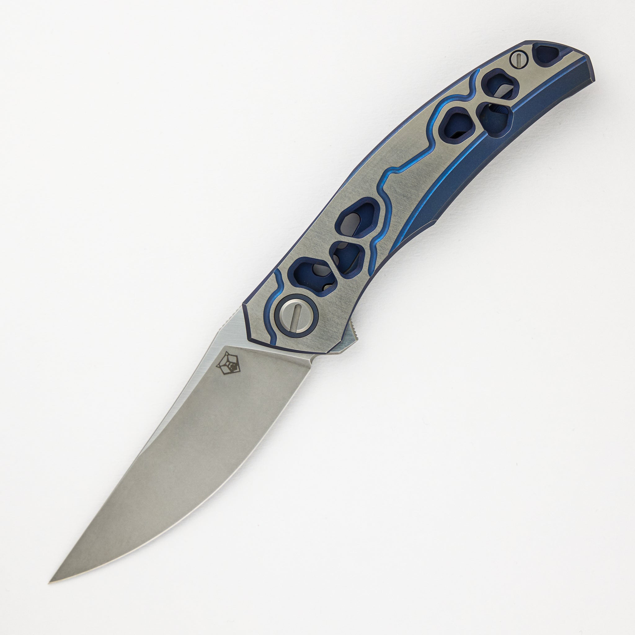 Shirogorov Knives / Alexey Konygin Quantum “Cybonic Plague” – Cromax PM Blade - Satin/Blue – MRBS - Completed