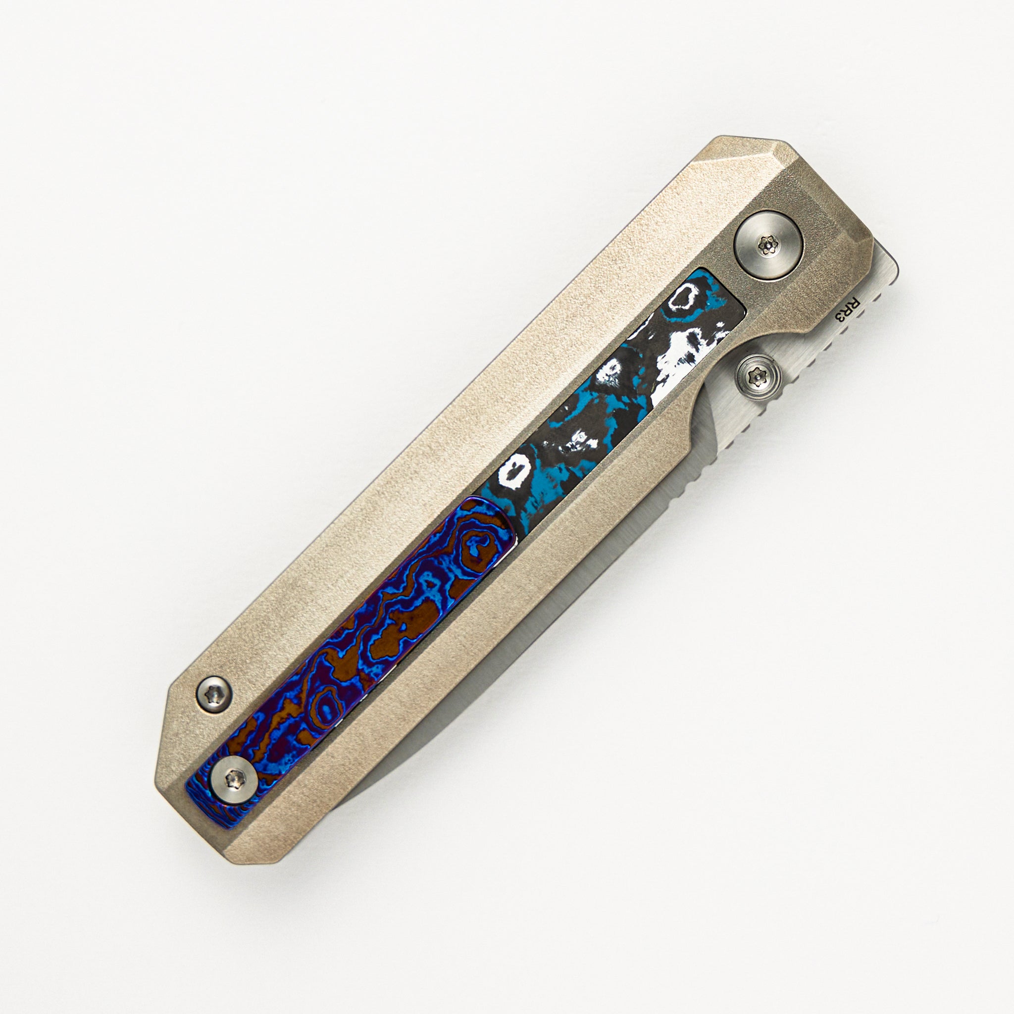 Knife Standards RR3 - Frosty - Belt Satin Vanax SuperClean Blade - Timascus Clip