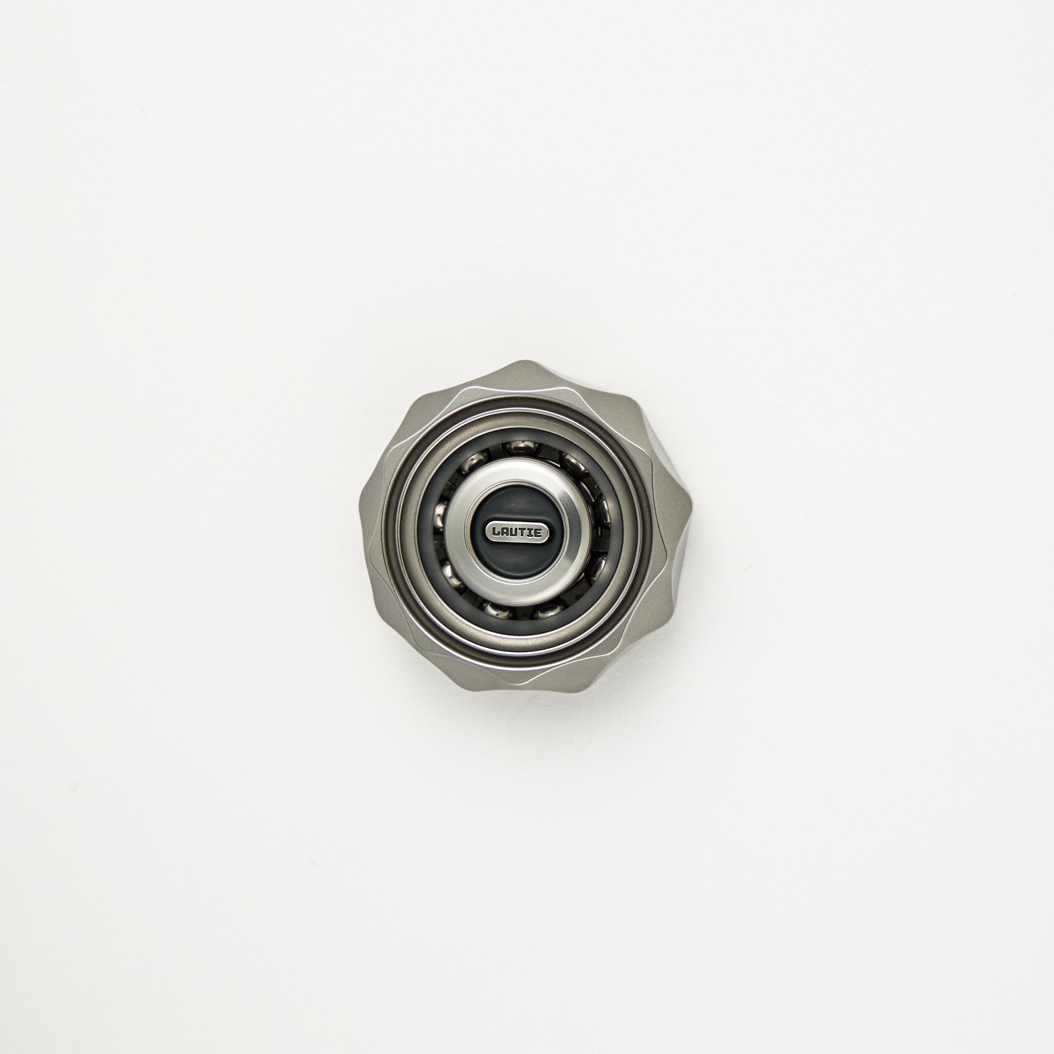 Bit 05 Spinner - Stainless Steel/Brass