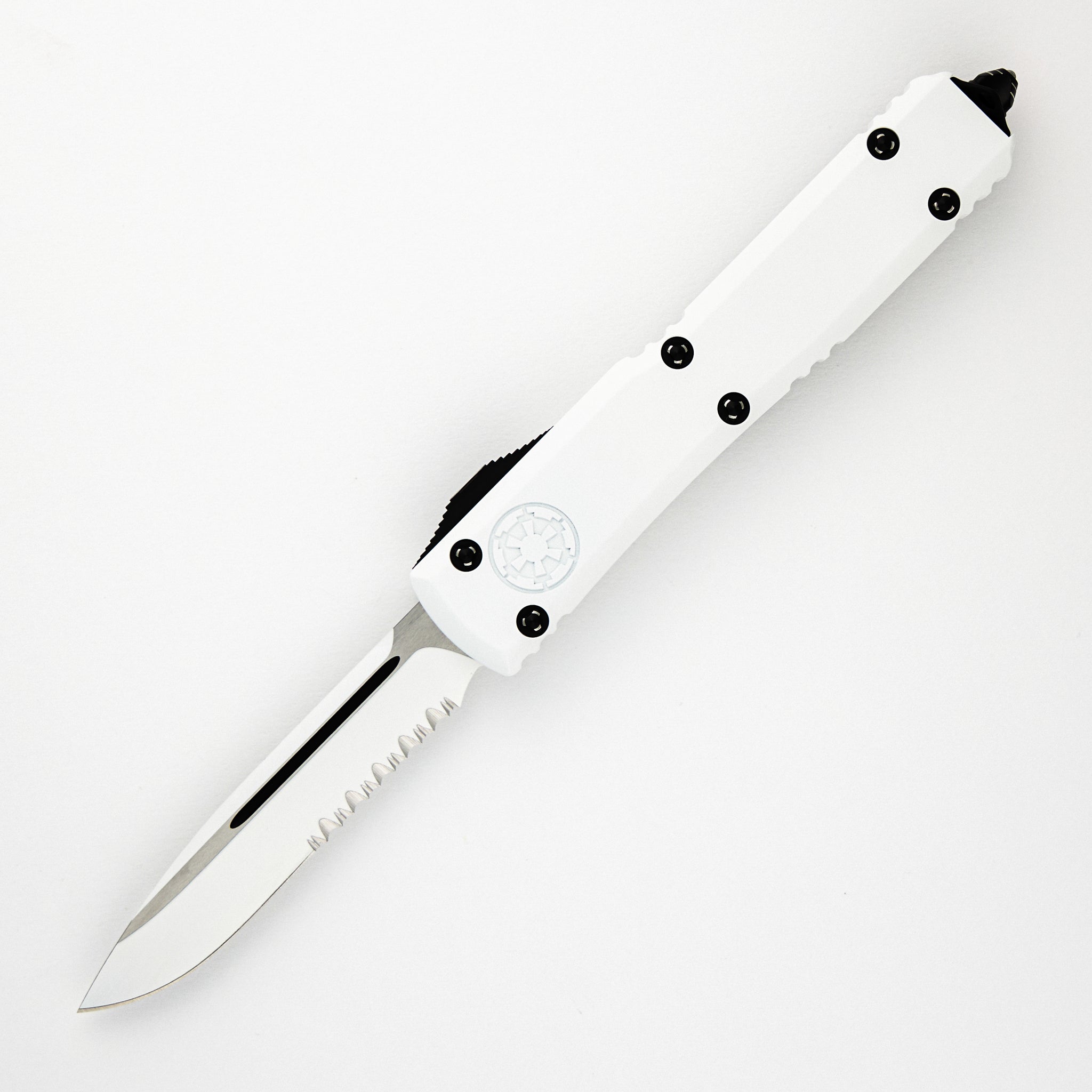 MICROTECH ULTRATECH – S/E STORMTROOPER – SIGNATURE SERIES – DEEP ENGRAVED WHITE PARTIAL SERRATED 121-2 STD