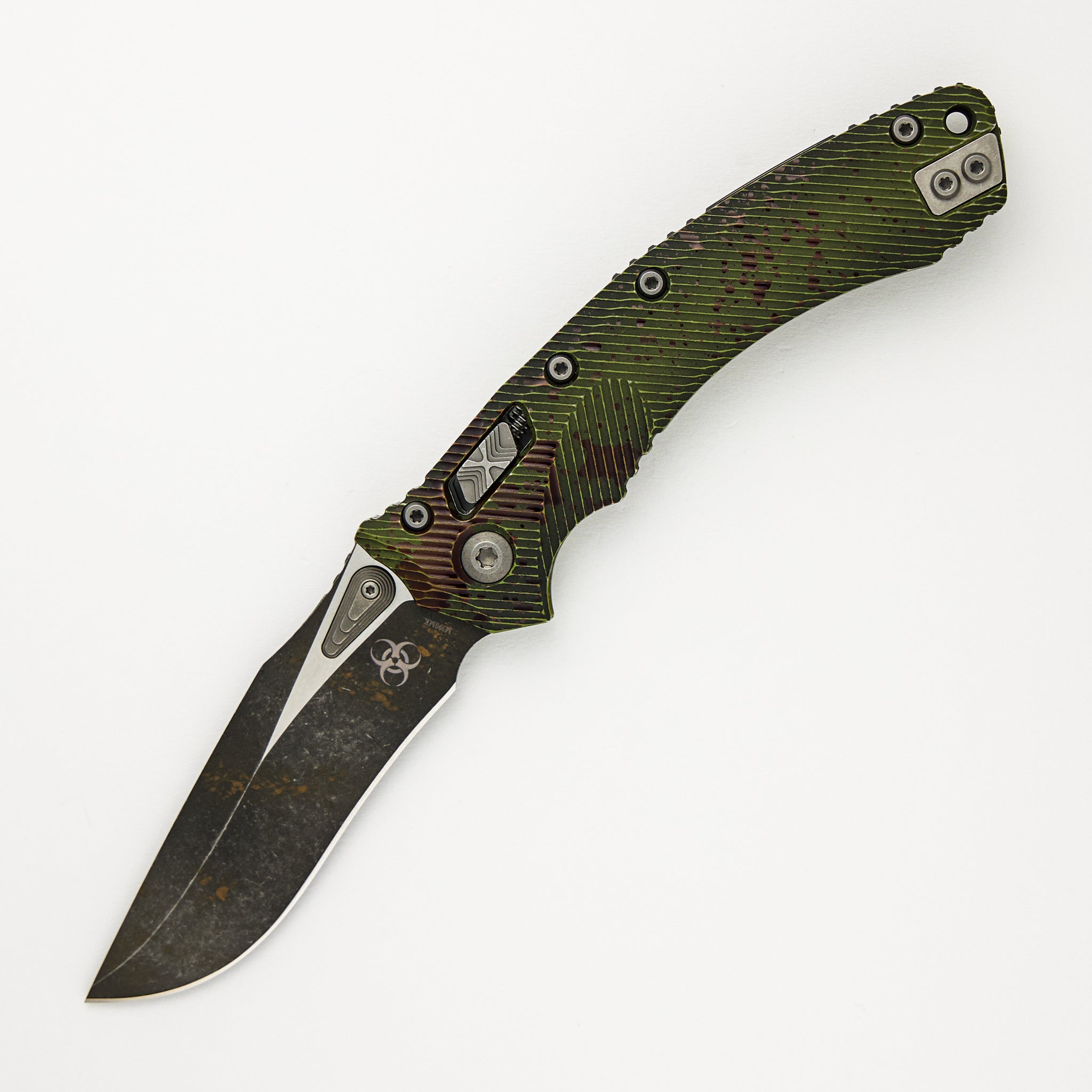 Microtech Amphibian - RAM-LOK S/E Outbreak Signature Series Fluted Standard 137RL-1 FLOBS