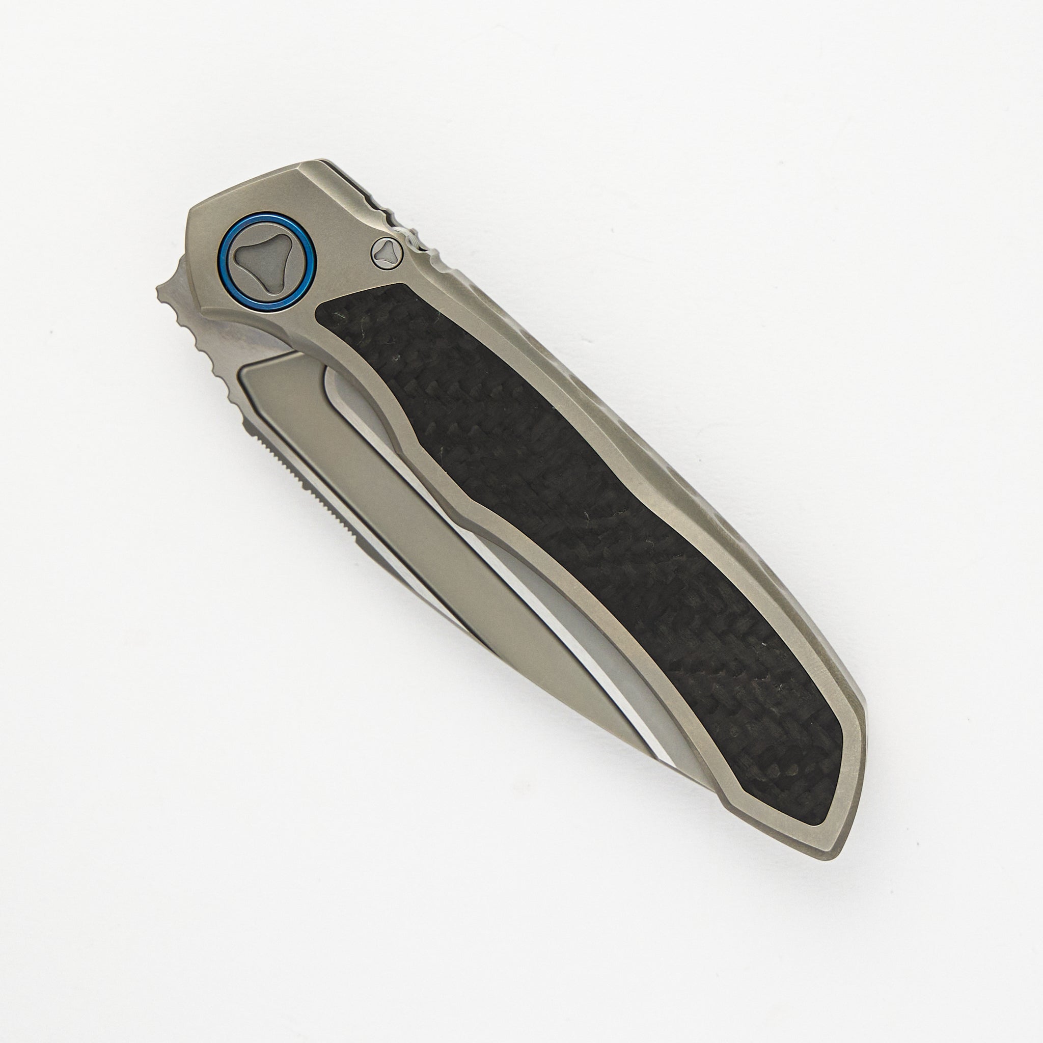 Microtech Anax – S-E Titanium Handle Bead Blast Standard Blue Titanium Pivot Collar Carbon Fiber Inlay 190C-7 CFITI