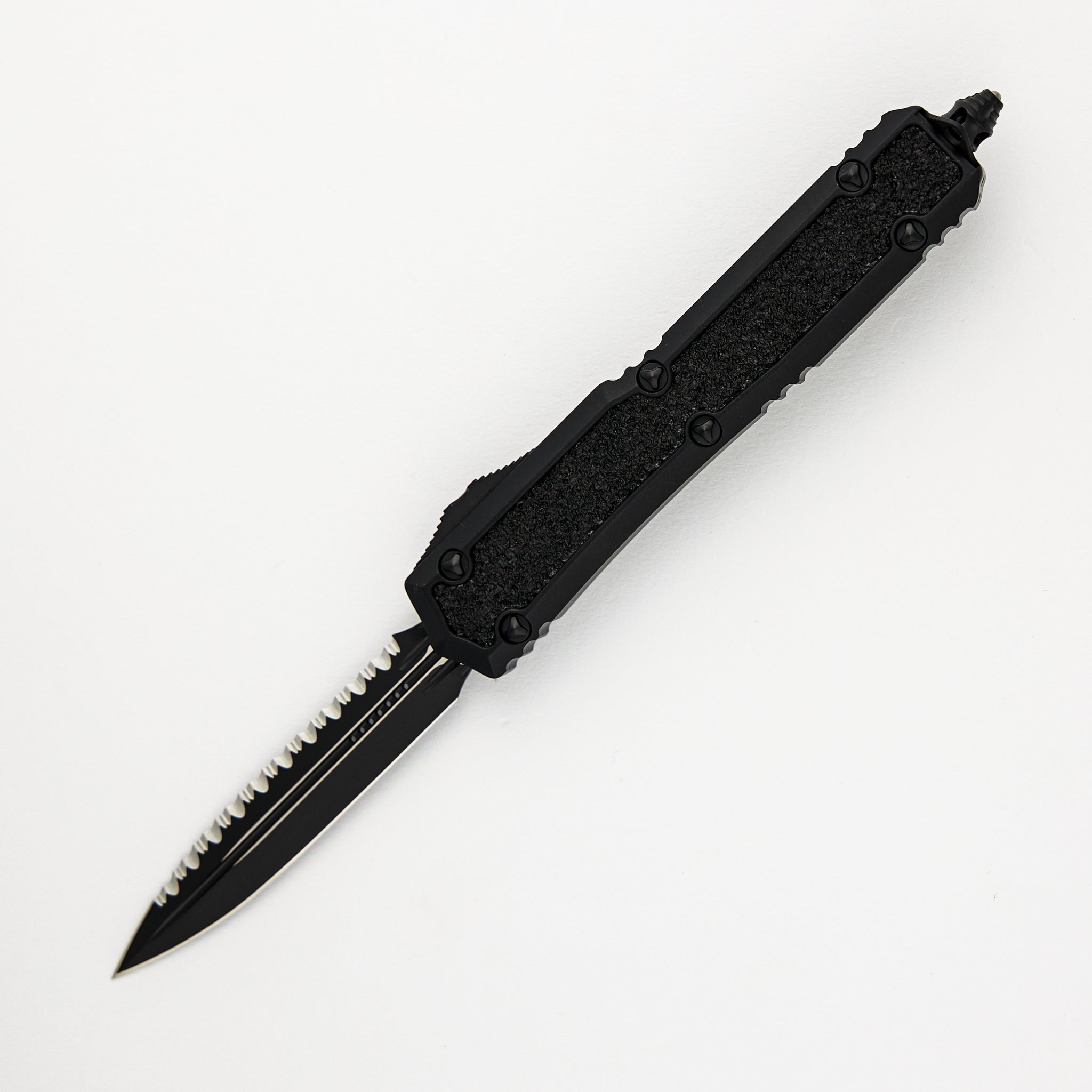 Microtech Makora D-E Signature Series Tactical Full Serrated Nickel Boron Internals 206-3 TS