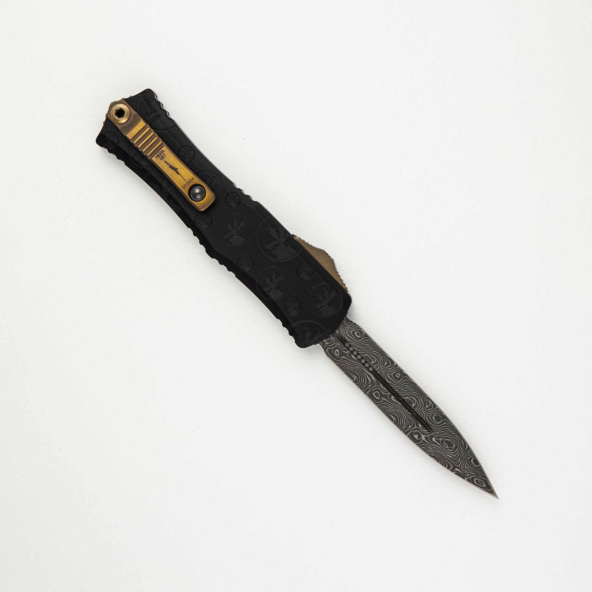 Microtech Mini Hera II Bayonet Signature Series Claw Burst Black Handle Standard 1701M-16CBS S/N 006