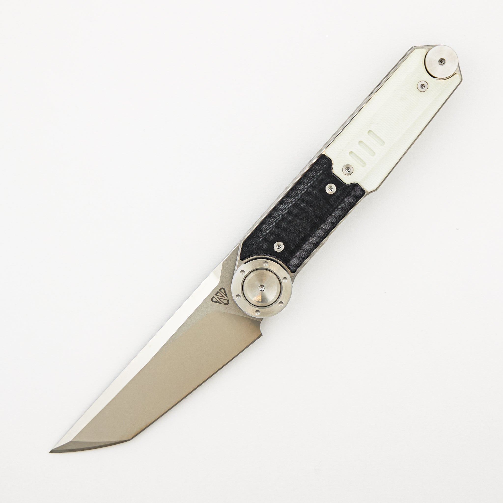 DG-23 - Black & White G10 Handle