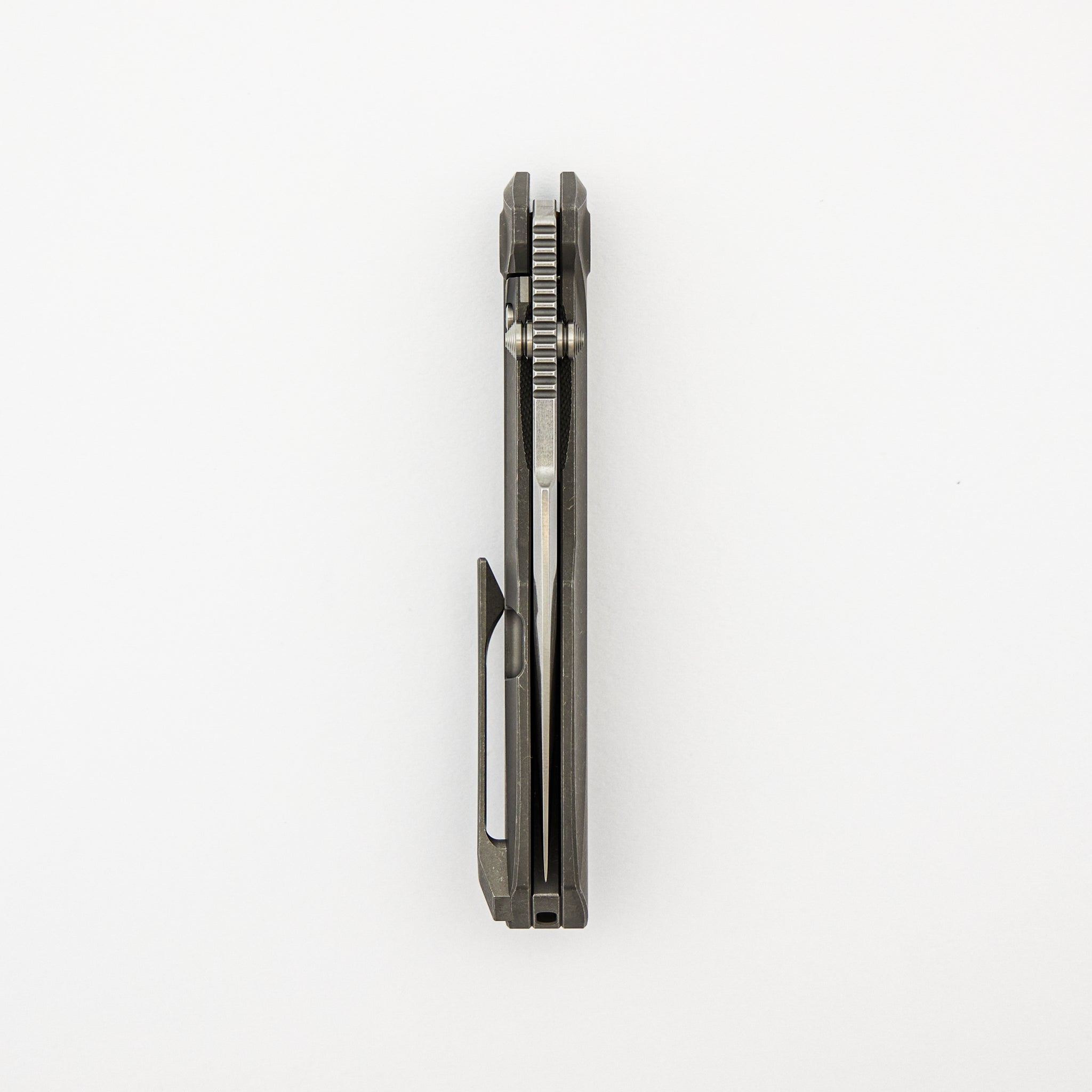 Raiden R2 - Smooth Titanium Dark Stonewash Handle - Stonewash MagnaCut Blade