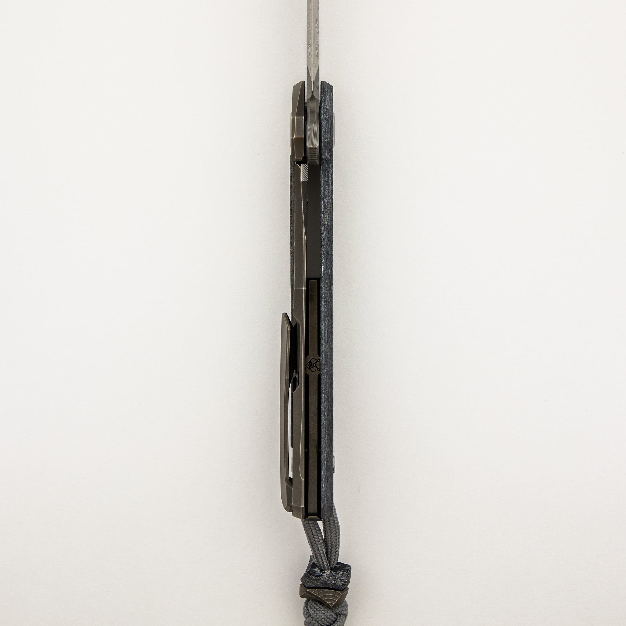 Quantium WKM - Titanium/White CarboTi Handle - ZDI-E Blade - MRBS