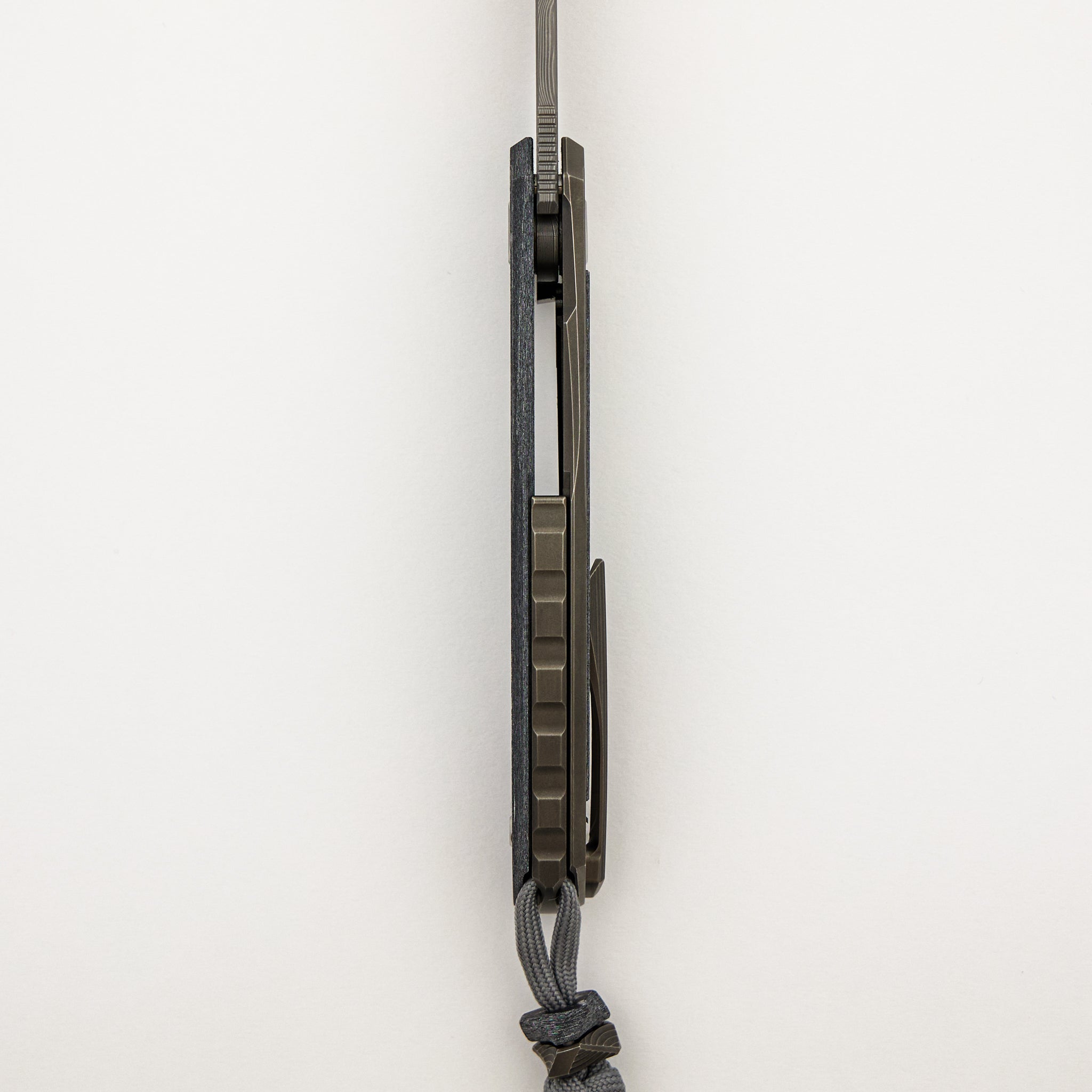 Quantium WKM - Titanium/White CarboTi Handle - ZDI-E Blade - MRBS