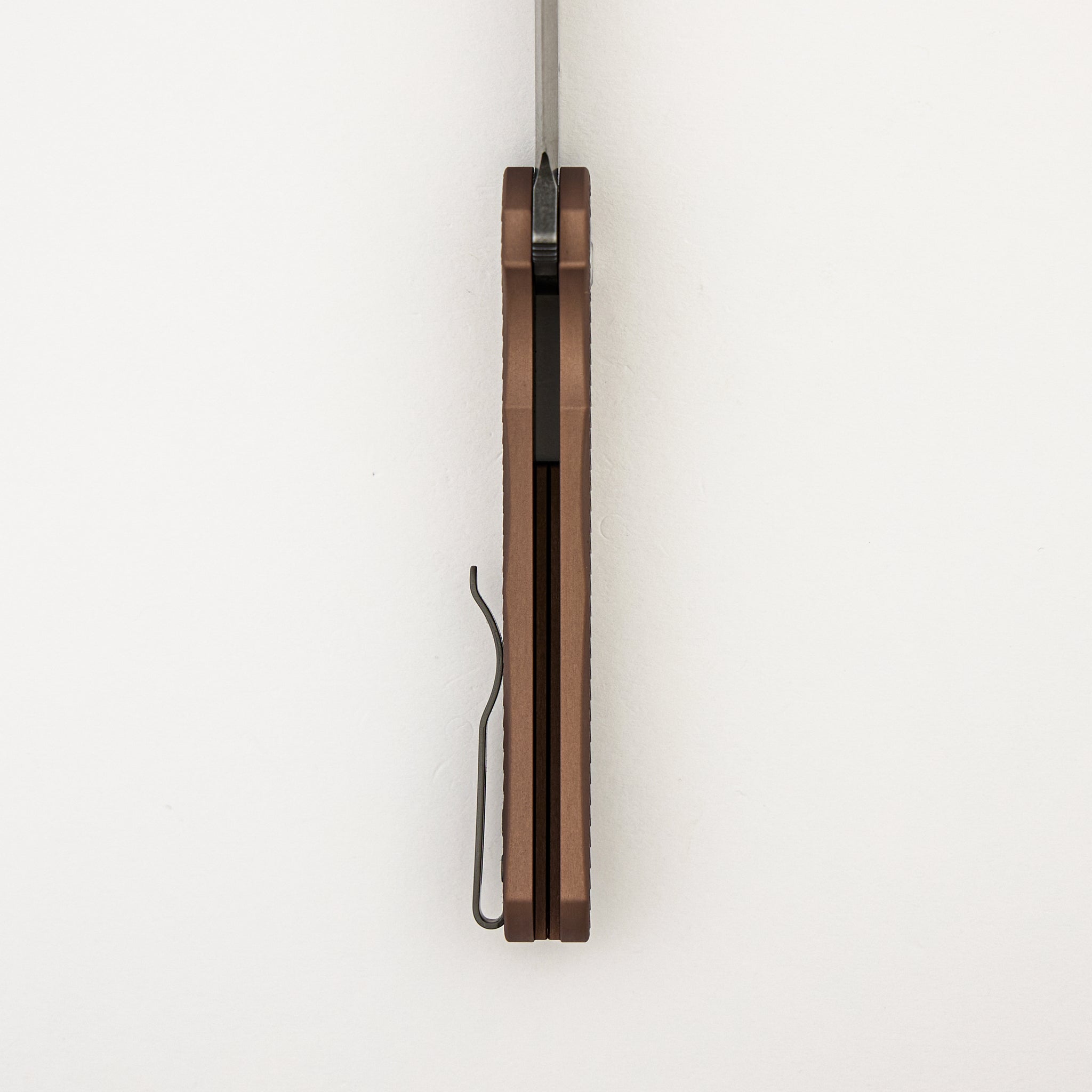 Malibu Flipper - 5336-LTD AW FDE - FDE "Dragon Scale" Handle - Acid Washed Wharncliffe MagnaCut Blade