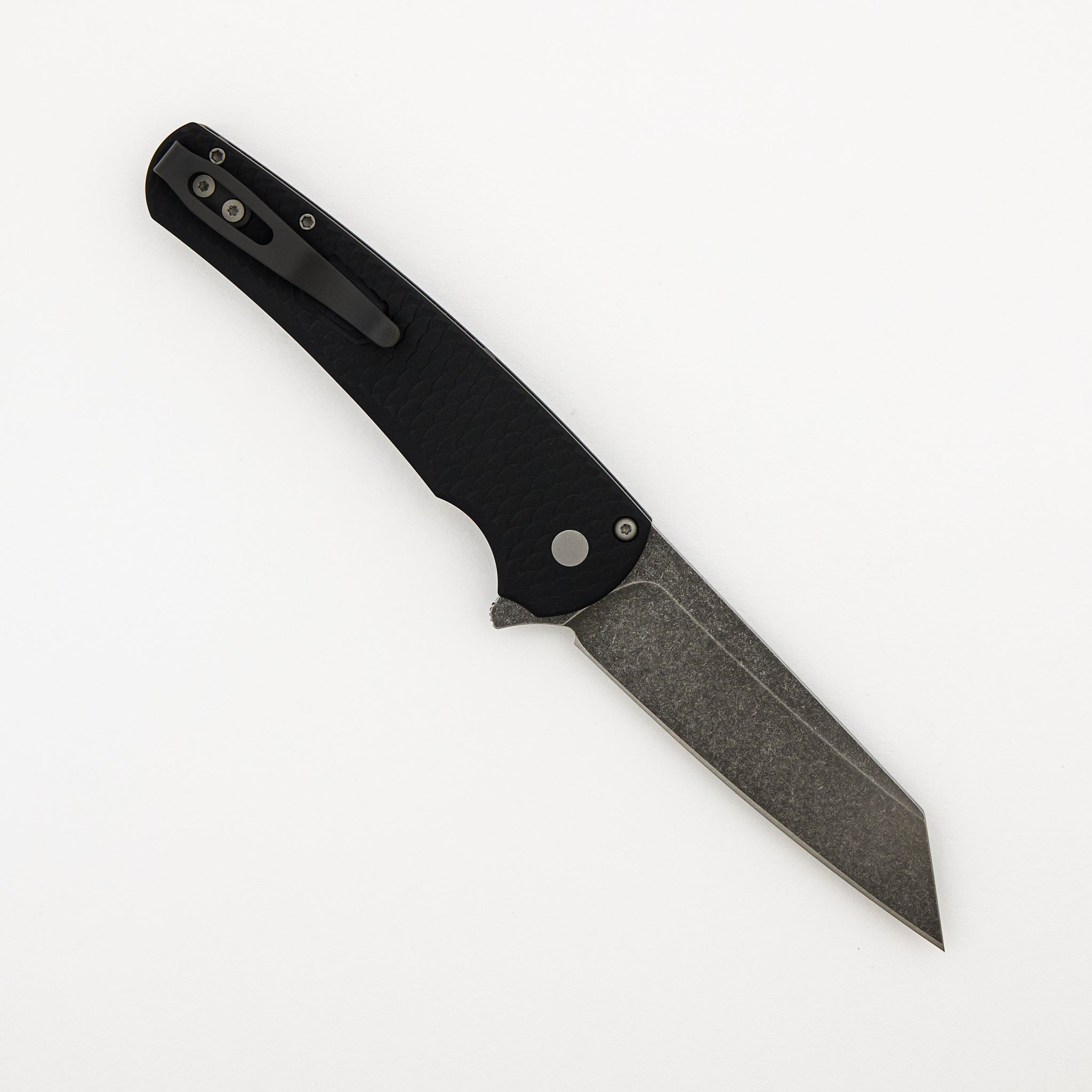 Malibu Flipper - 5435-AW - Black Dragon Scale Textured Handle - Acid Washed MagnaCut Reverse Tanto Blade