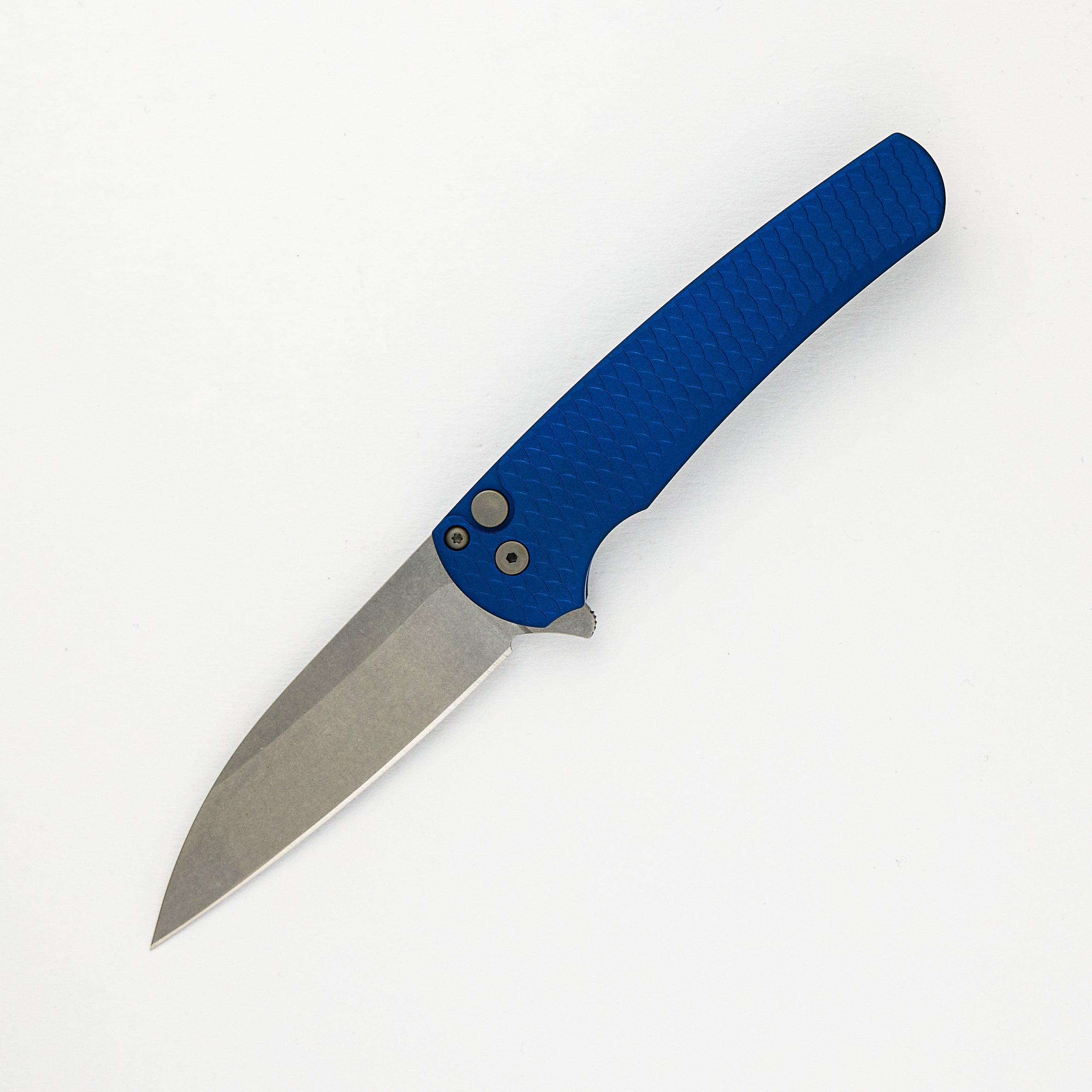 Pro-Tech Knives Malibu Flipper – Blue "Dragon Scale" Aluminum Handle – Stonewash Wharncliffe MagnaCut Blade 5335-BLUE