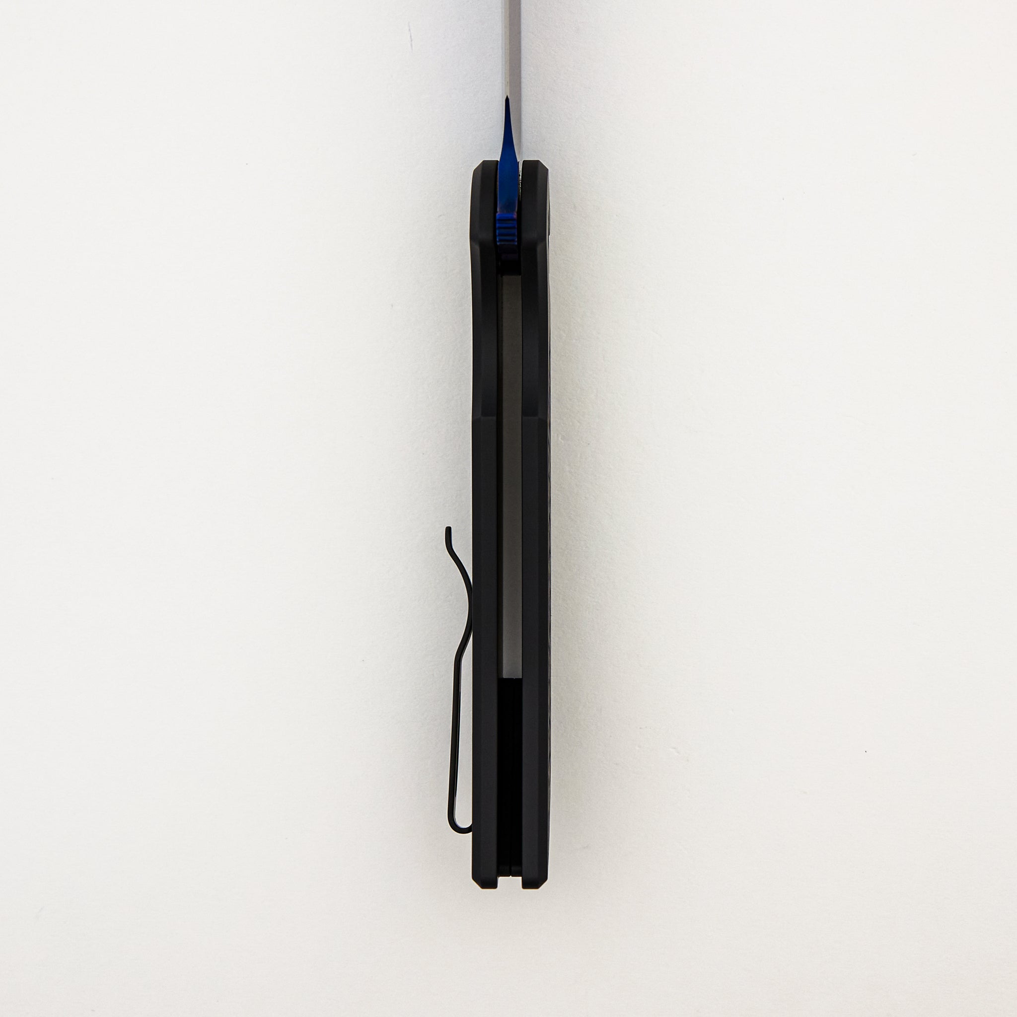 Mordax - MX106-SB NEXUS - Black "Nexus" Textured Handle - Sapphire Blue PVD MagnaCut Blade - Abalone Button