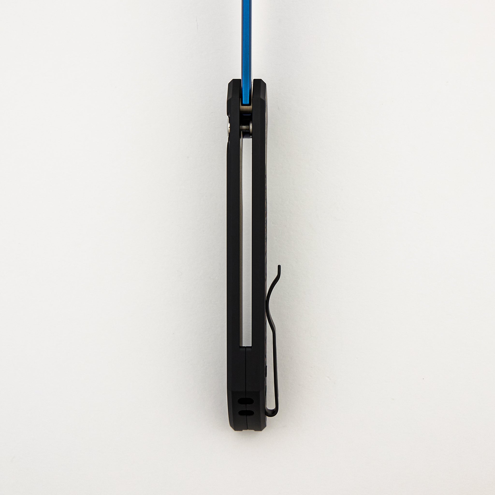 Mordax - MX106-SB NEXUS - Black "Nexus" Textured Handle - Sapphire Blue PVD MagnaCut Blade - Abalone Button