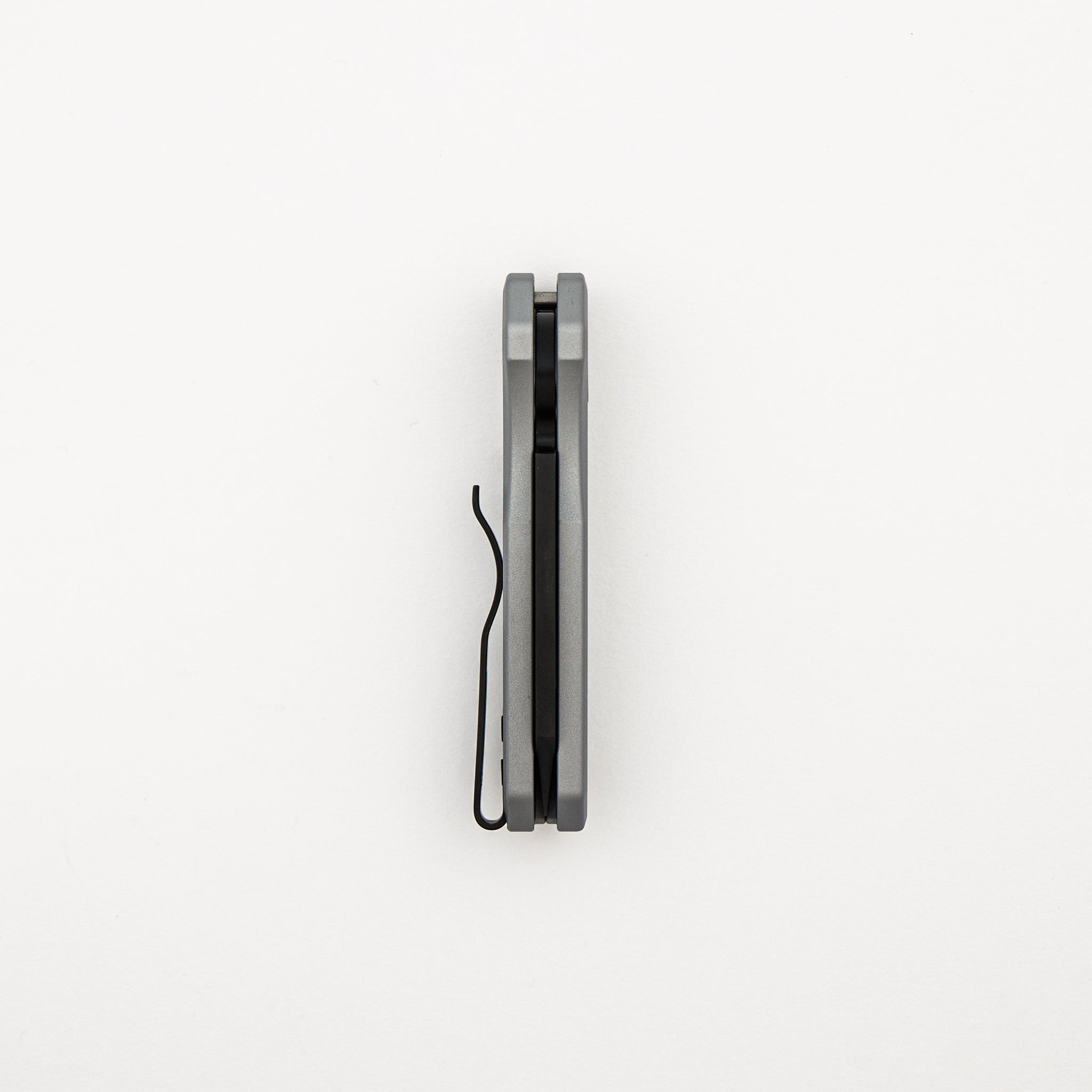 Runt 5 - R5203-GREY NEXUS - "NEXUS" Grey Textured Handle - DLC Black 20-CV Reverse Tanto Blade