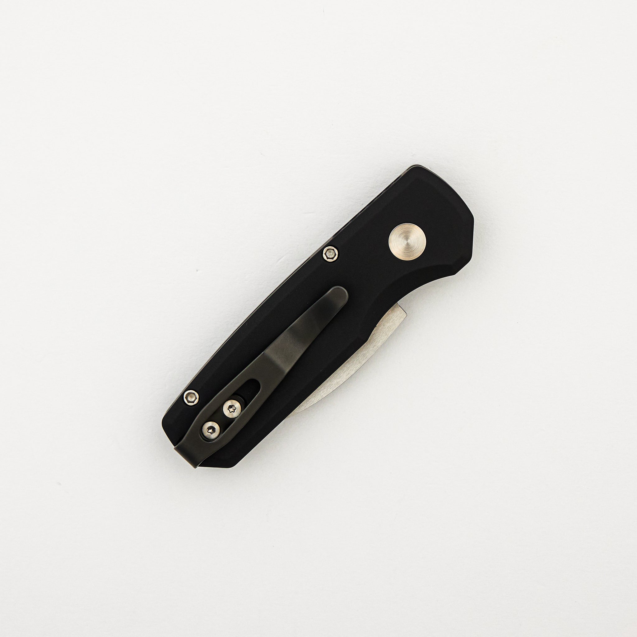 Runt 5 - R5300-LTD - Smooth Black Handle - Machine Satin MagnaCut Wharncliffe Blade
