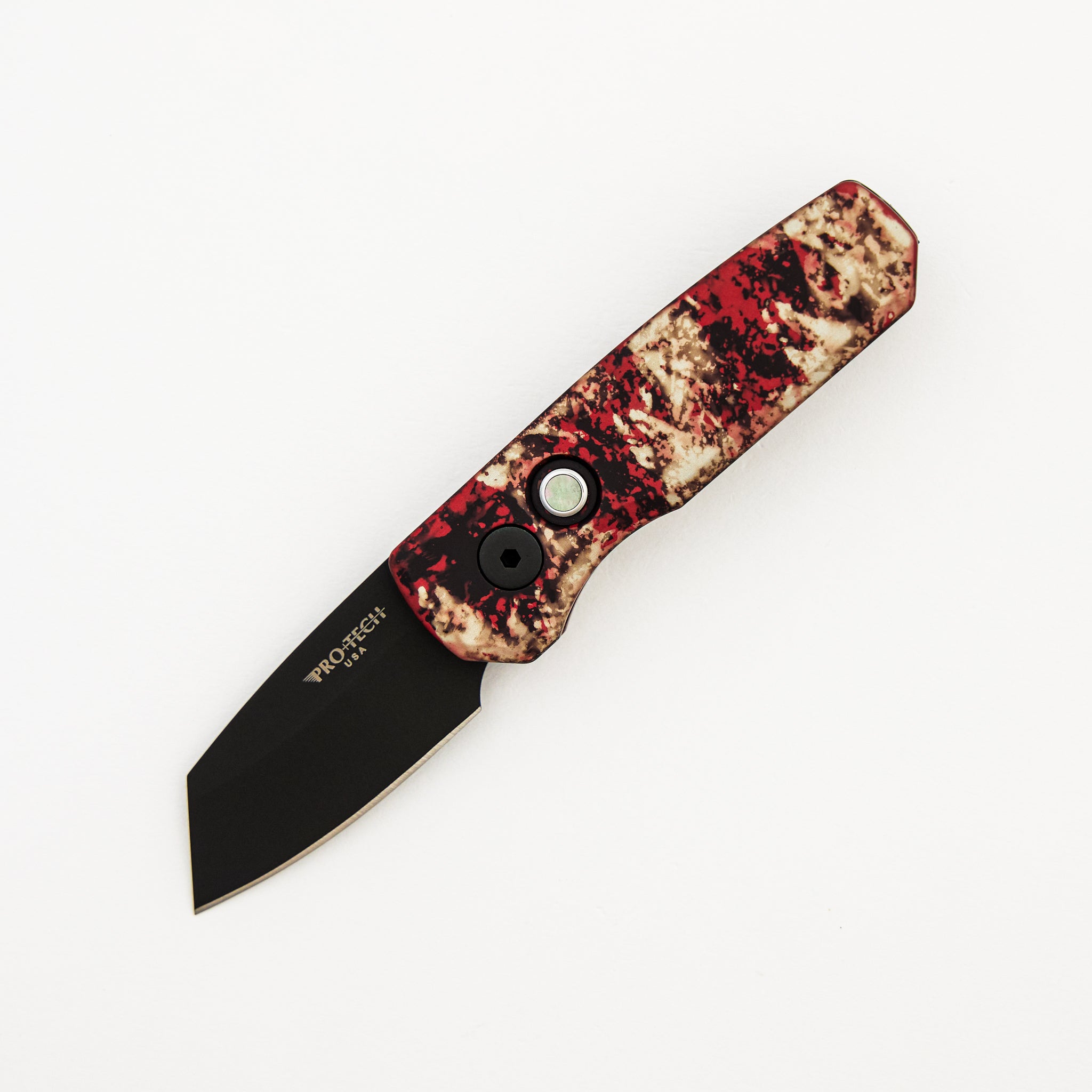 Runt 5 – R5403-CTC - "Crimson Tiger Camo" Anodized Handle - DLC Black MagnaCut Reverse Tanto Blade - Black Lip Pearl Button