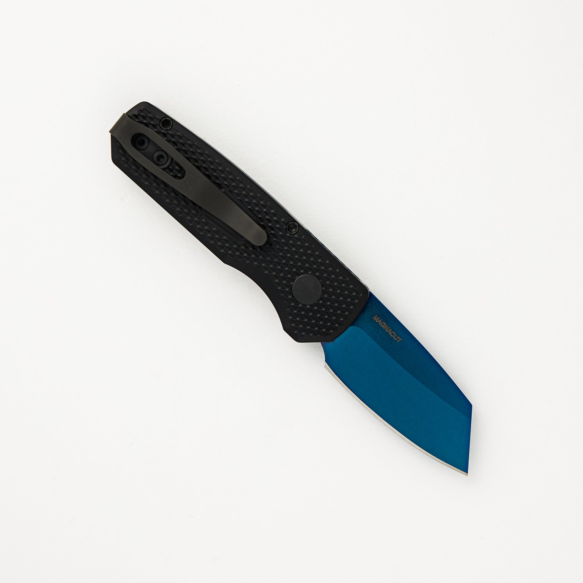 Pro-Tech Knives Runt 5 – Black Textured Aluminum Handle - Sapphire Blue MagnaCut Reverse Tanto Blade - R5406-SB