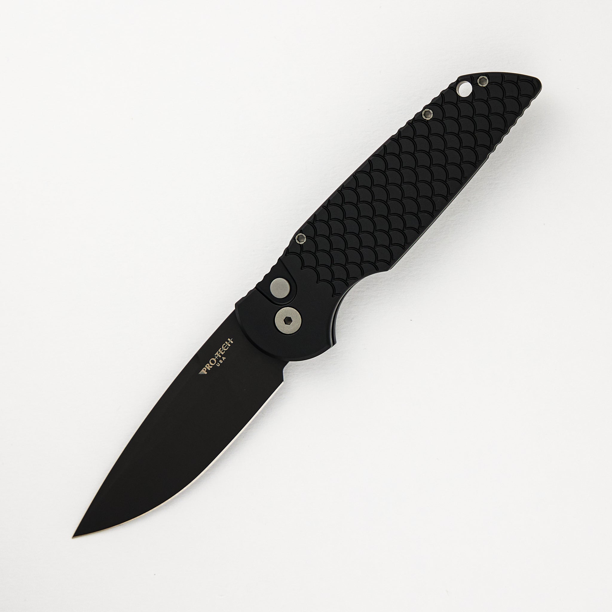 Pro-Tech Knives Tactical Response 3 – Black “Fish Scale” Aluminum Handle –  Black Magnacut Blade TR-3 X1 MC