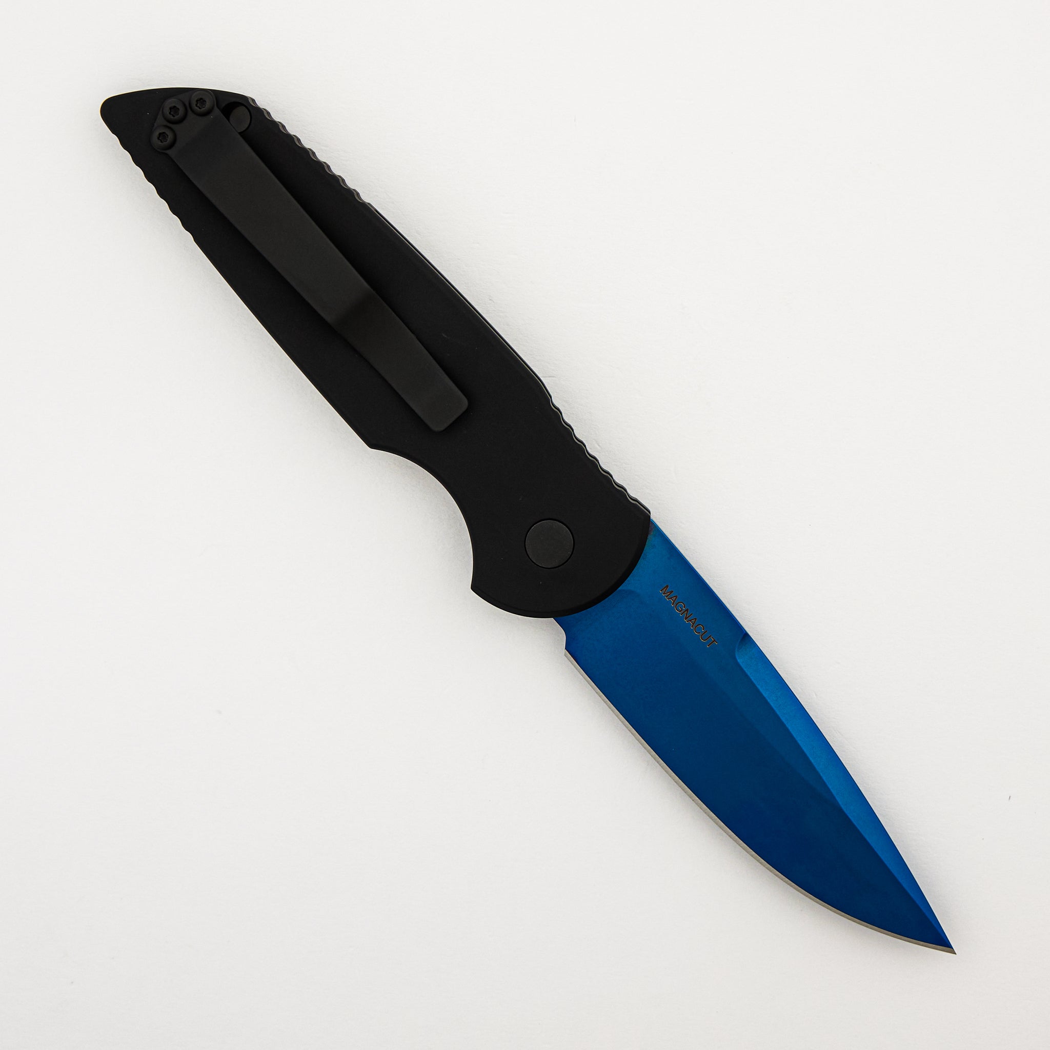 TR-3 SB MC - Tactical Response 3 - Black Aluminum Handle With Grooves - Sapphire Blue MagnaCut Blade