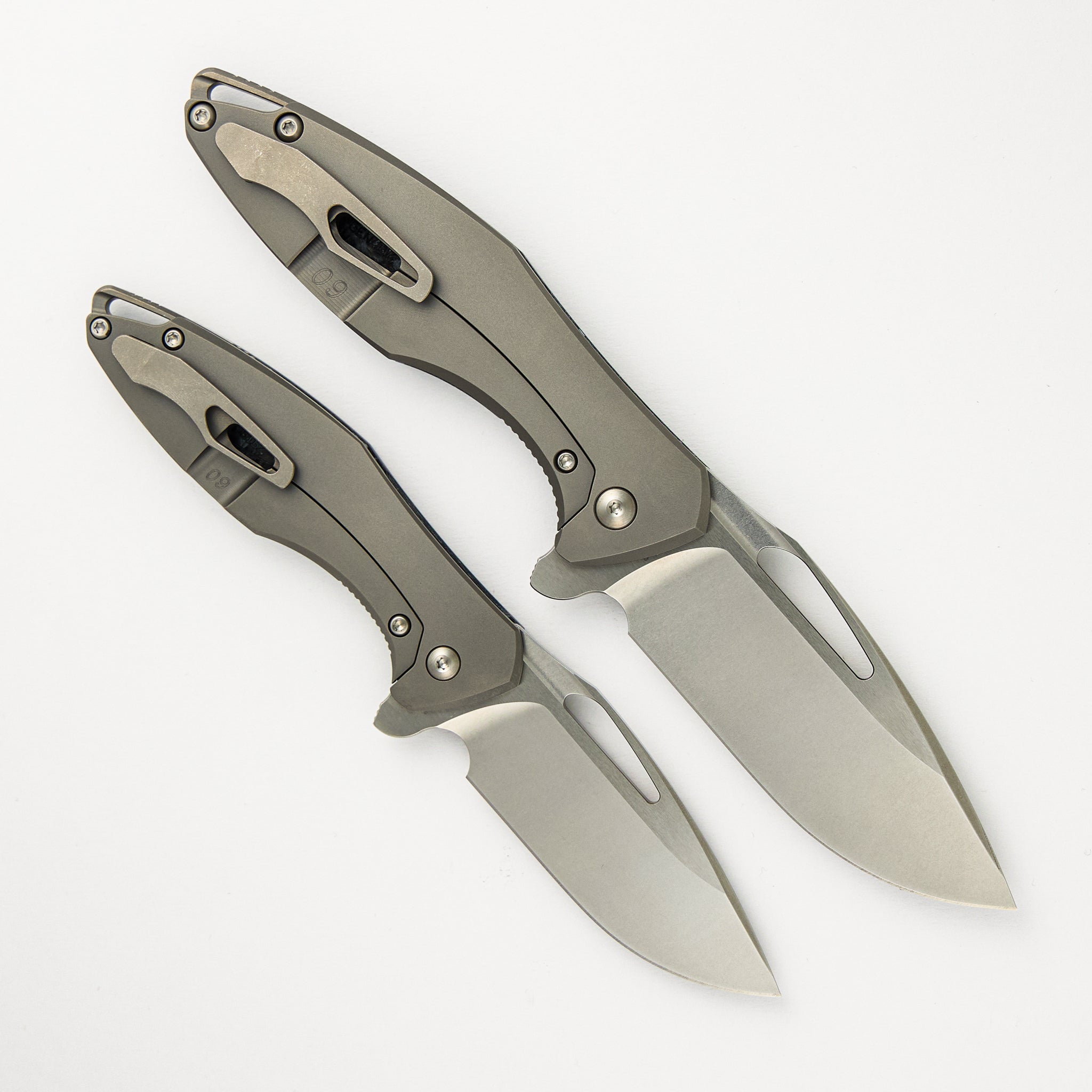 R1 Invitational - Koenig Arius & Mini Arius Numbered Matched Set