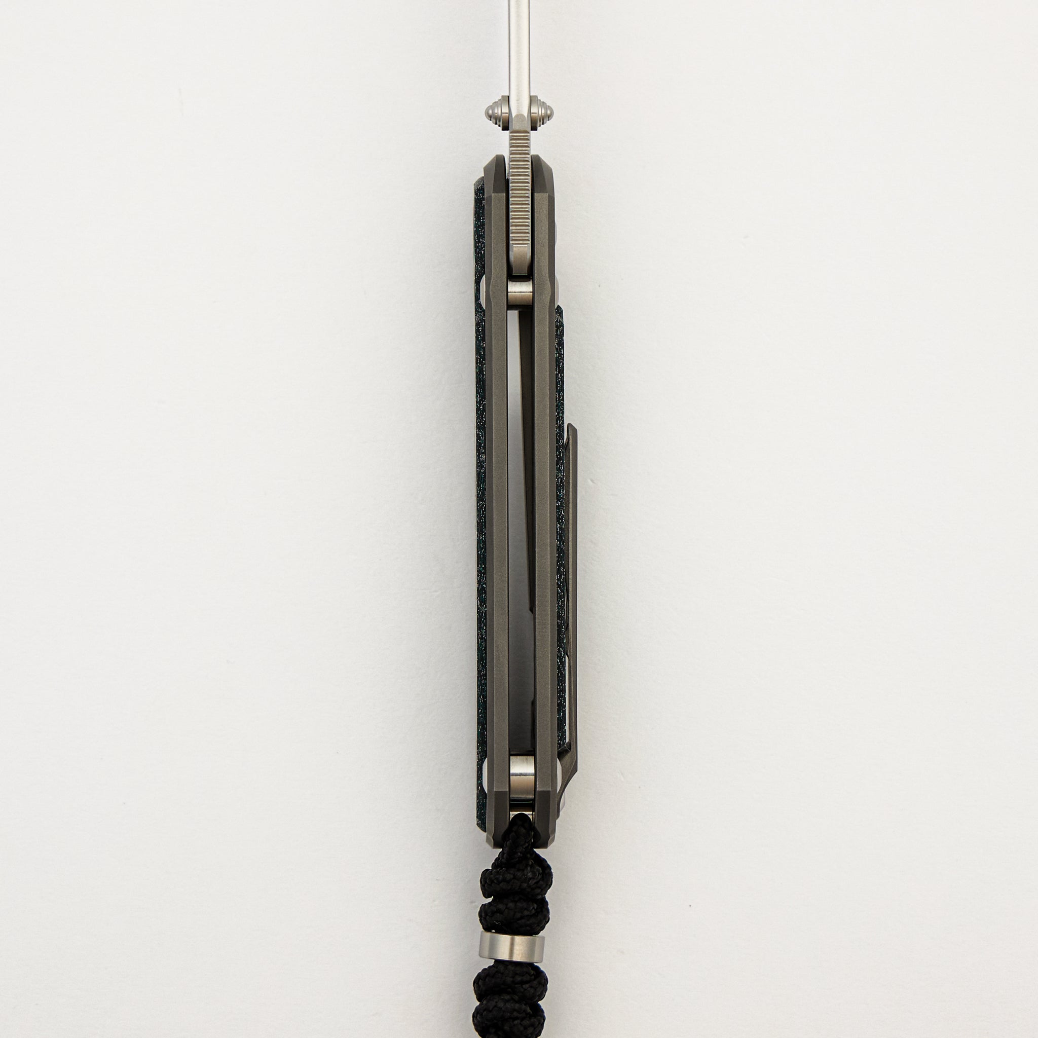 R1 Invitational - Small Sebenza 31 - Teal Magnetic CarboTi Inlay - Polished Drop Point CPM MagnaCut Blade - Silver Double Lugs