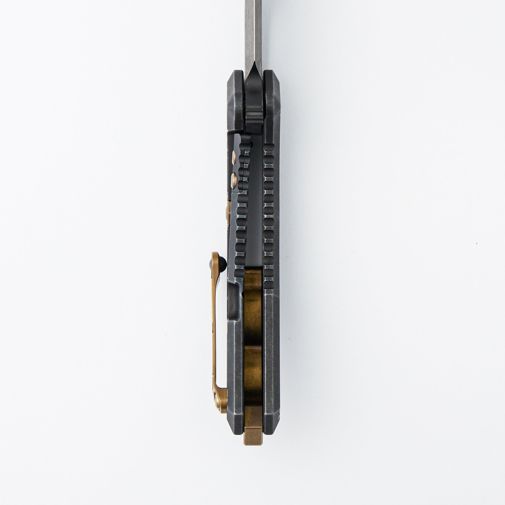 Medusa Manual - Tanto DLC - Black Marble Titanium Handle