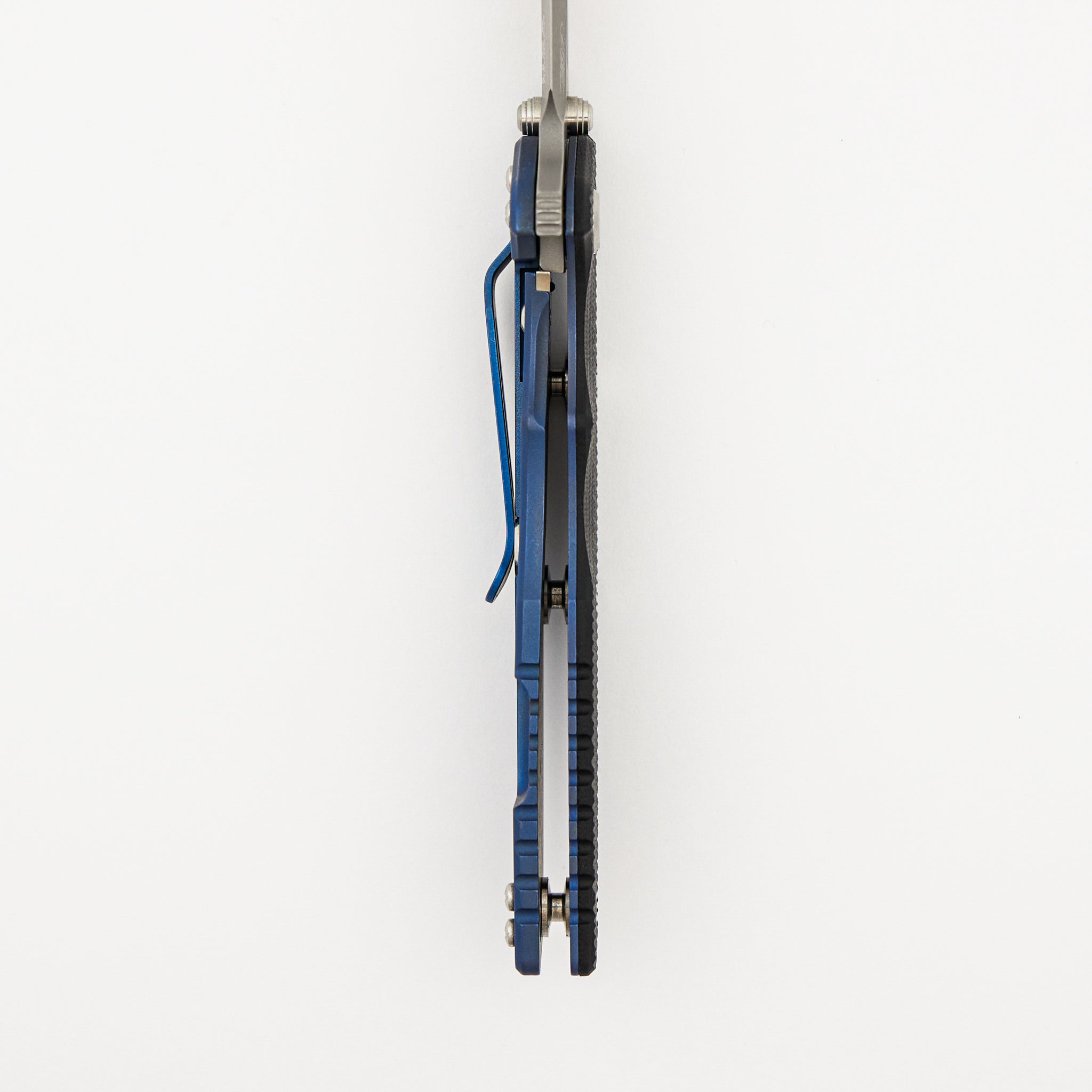Eklipse 3.5" - MagnaCut Skinny Fullered Harpoon Spearpoint - Tri-Way - Battle Blue - Black G10