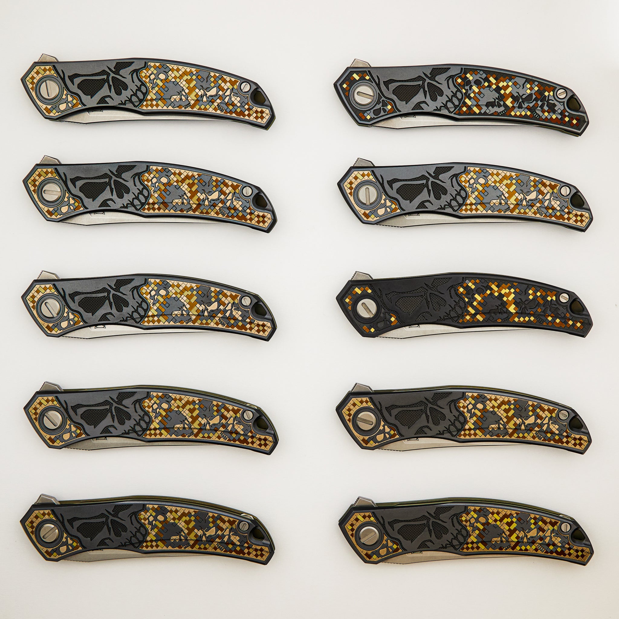 Ti2 Design Finish Quantum Black Hula/Bronze Lazano “Pixelated Skull” – Cromax PM Blade – MRBS