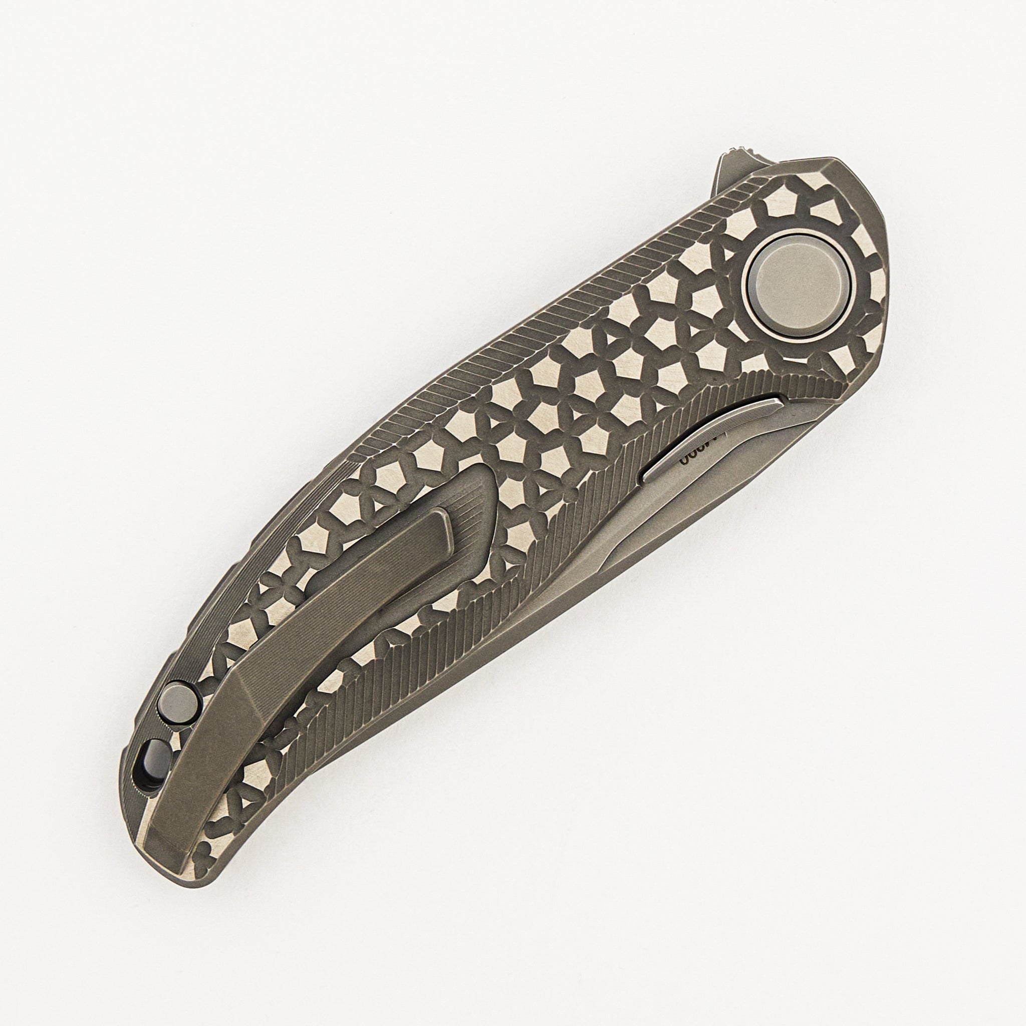 Stellar Bear Pattern – Titanium Handle – M390 Blade – MRBS