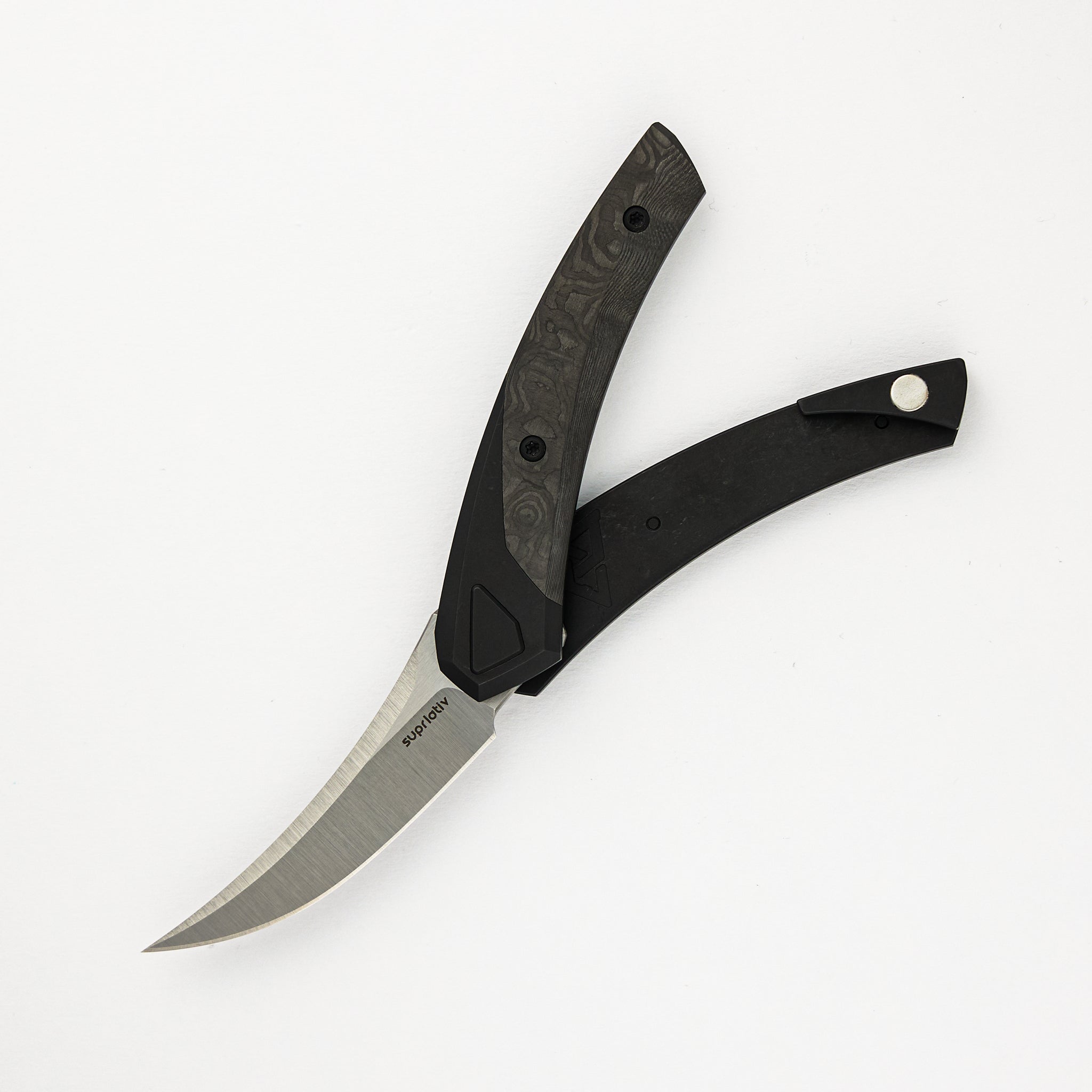 Suprlativ Knives Piranha - Titanium Black PVD/Black Dunes FC M4/Belt Satin