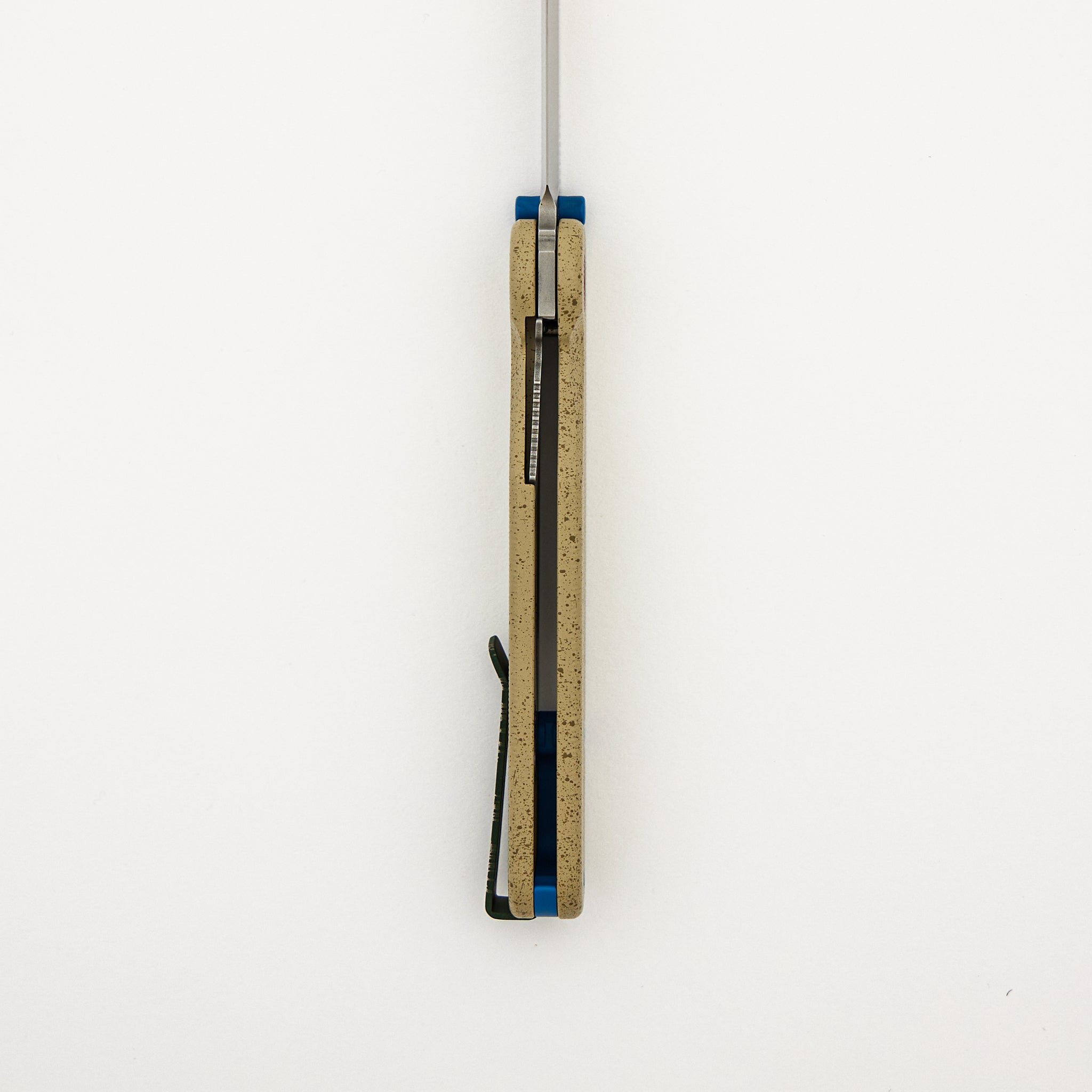 Trailhead Rockwall – MagnaCut Blade – Titanium Handle