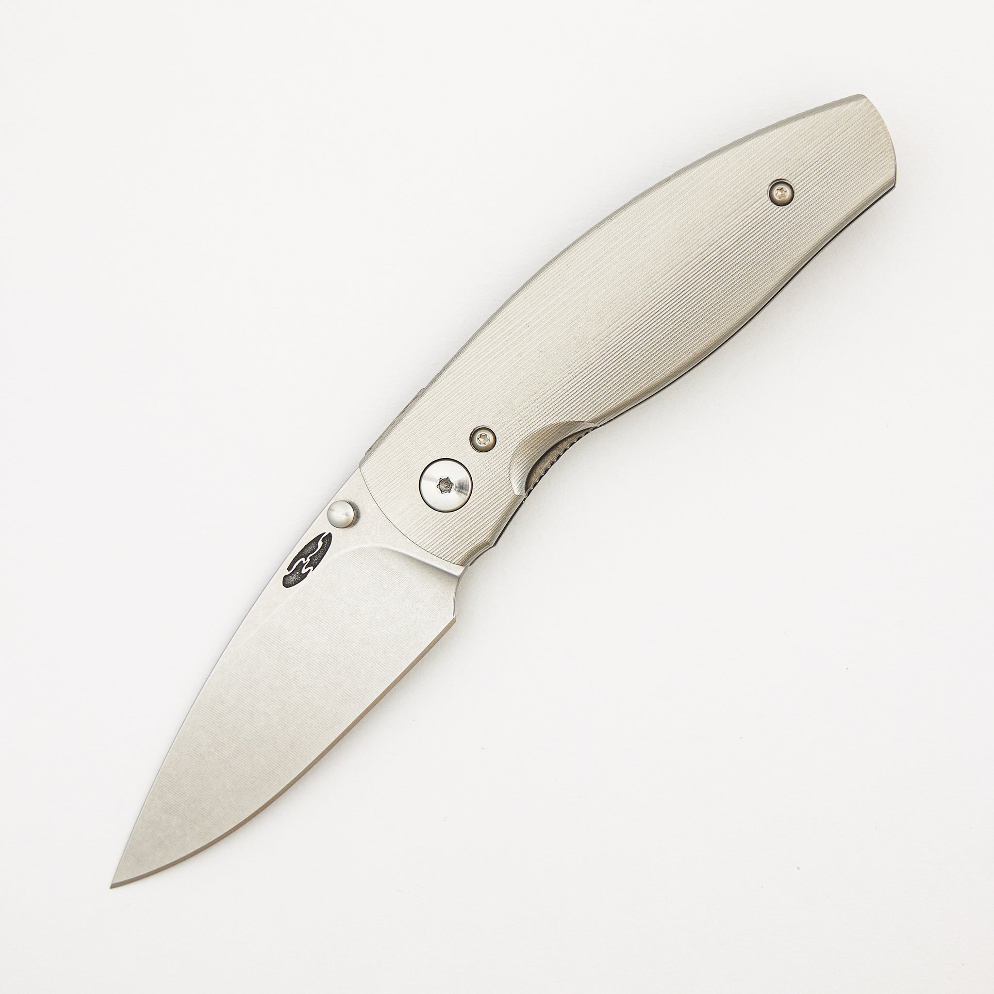 Neutron 2 Linerlock - Pinstripe Titanium 3D Handle - MagnaCut Blade