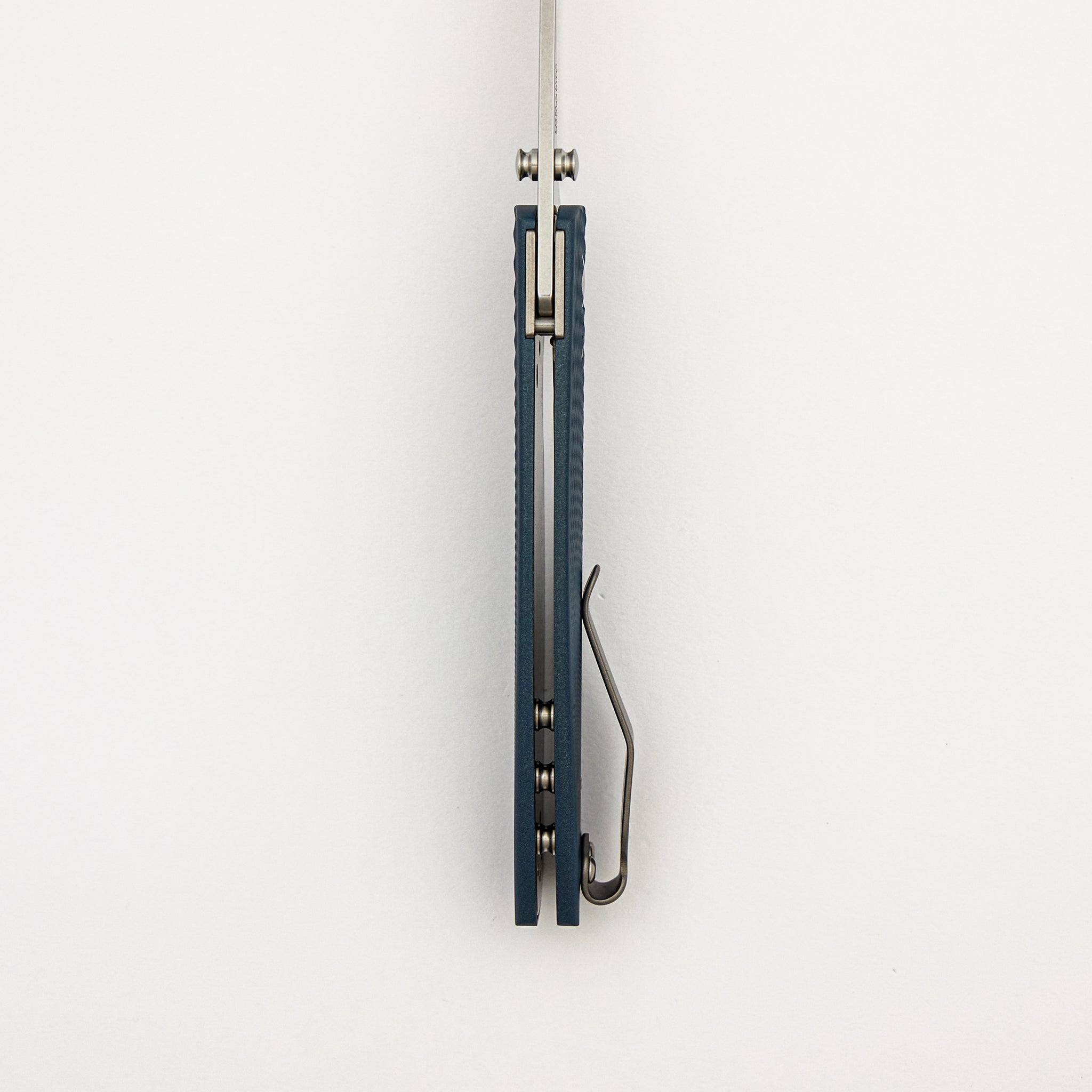 Neutron 2 Linerlock - Blue Cerakote Titanium Lizard Skin 3D Handle - MagnaCut Blade