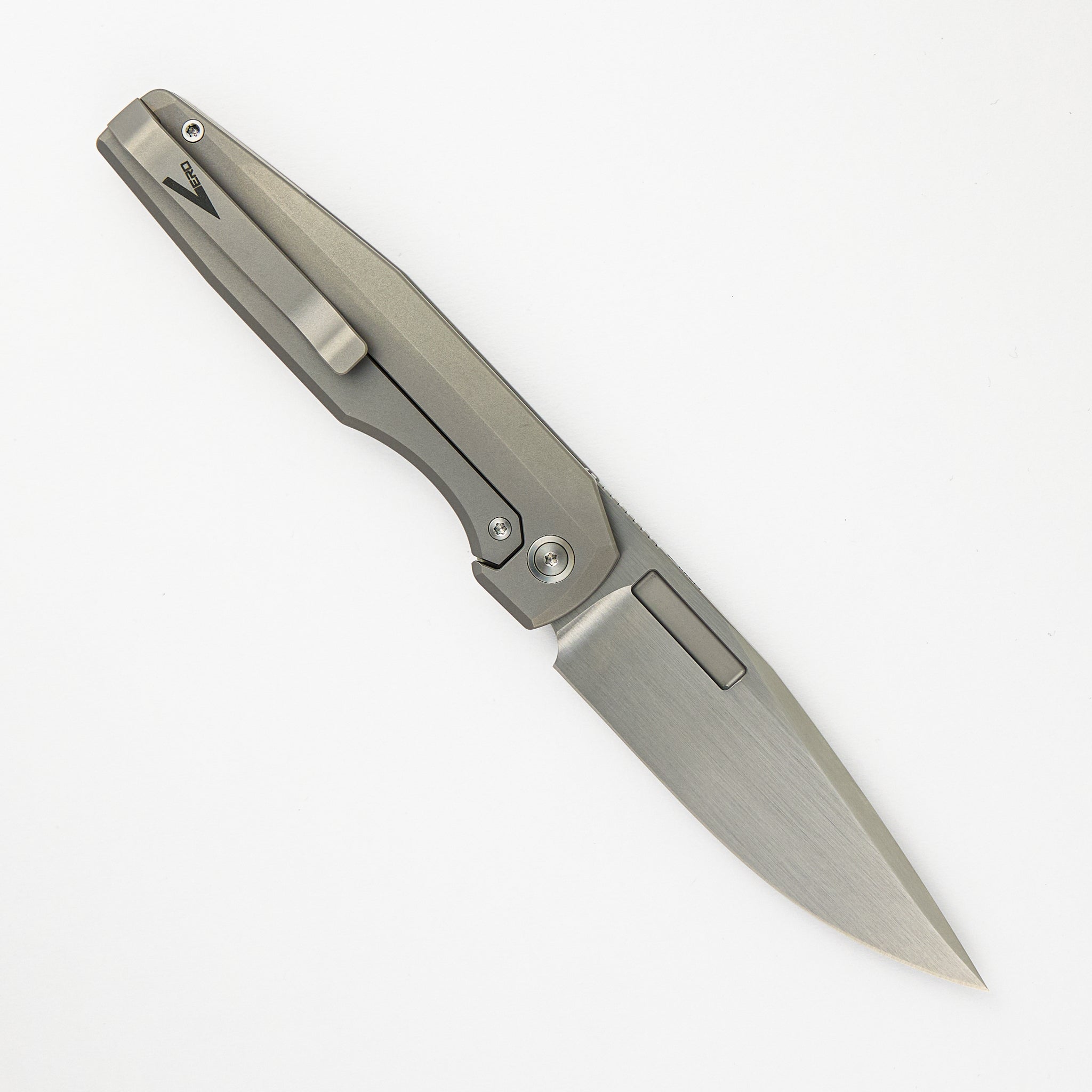 Vero Engineering LUX Hand Satin M390 Blade Bead Blast Titanium Handle Flipper