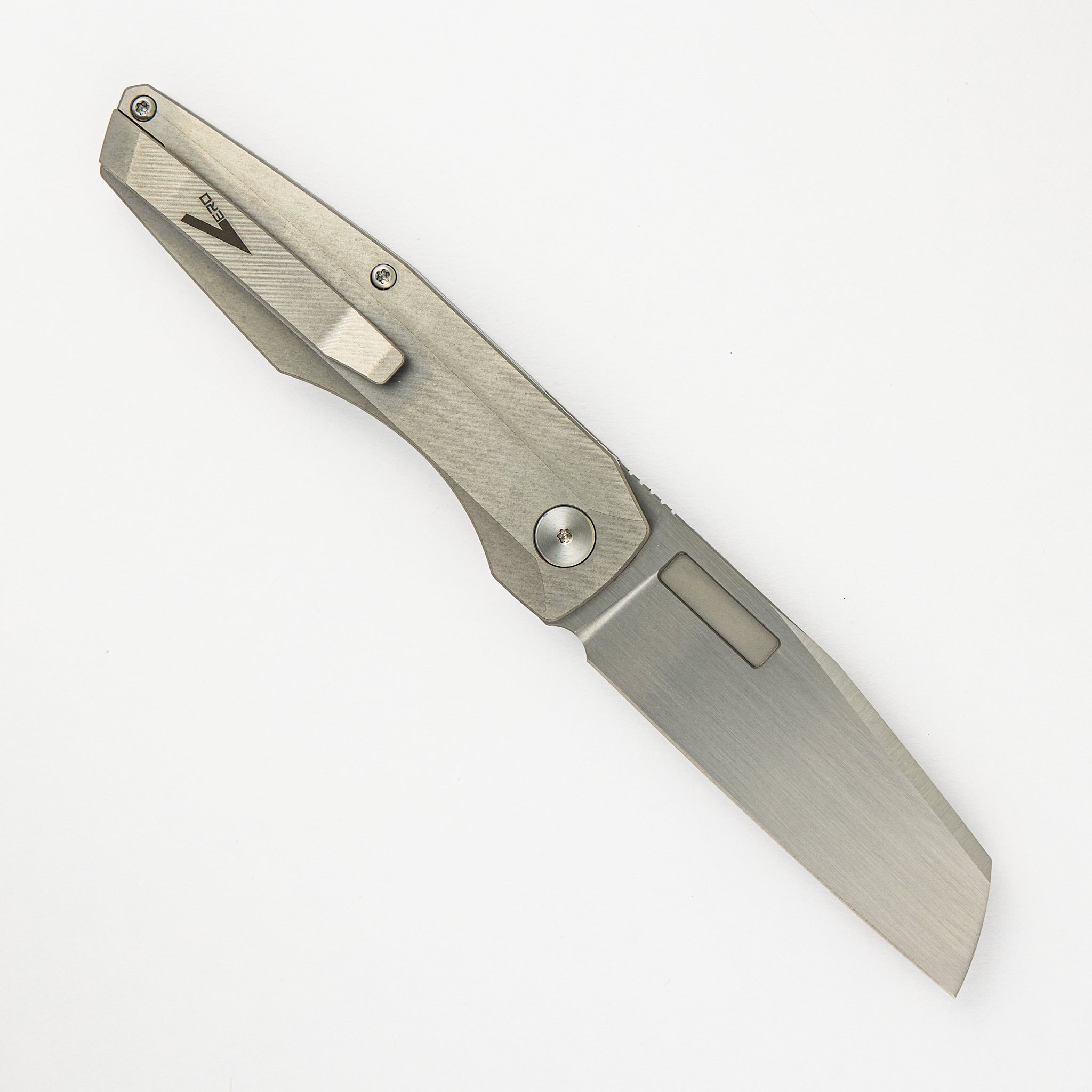 Vero Engineering Axon Hand Satin Sheepsfoot M390 Blade Titanium Handle Liner Lock