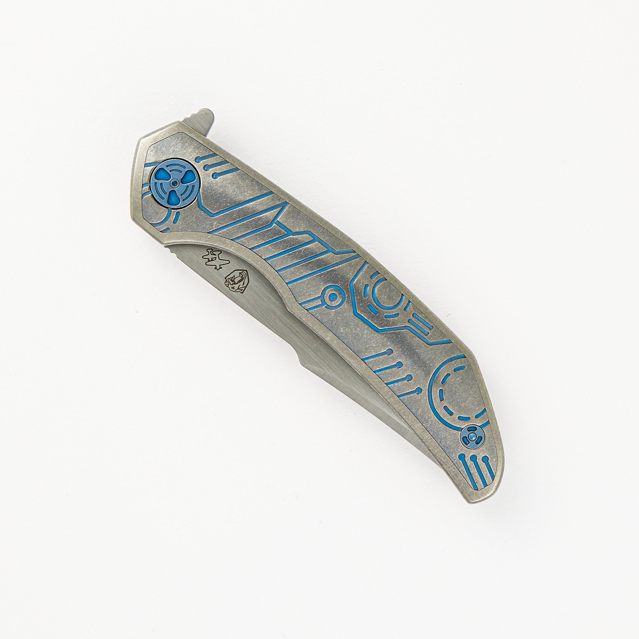 WINGMANEDC FERUS – M390 – INTEGRAL TITANIUM W- BLUE TITANIUM INLAY