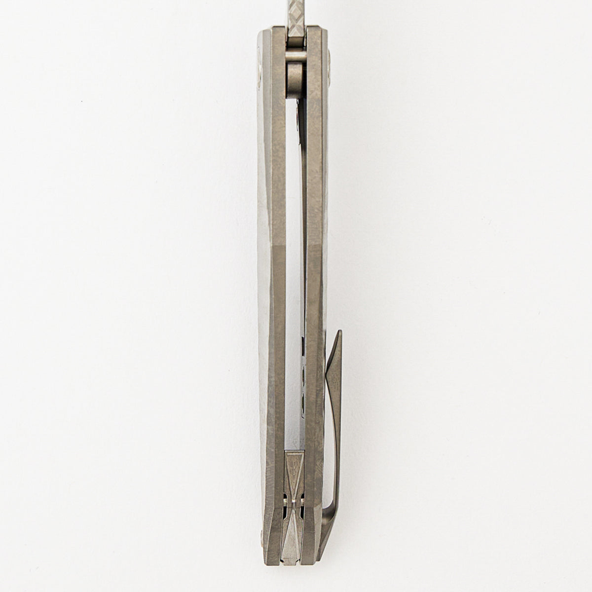 Xenon - Raw Plexa Titanium Handle - Raw Hardware - Handrubbed W/ Polished Flats M390 Blade