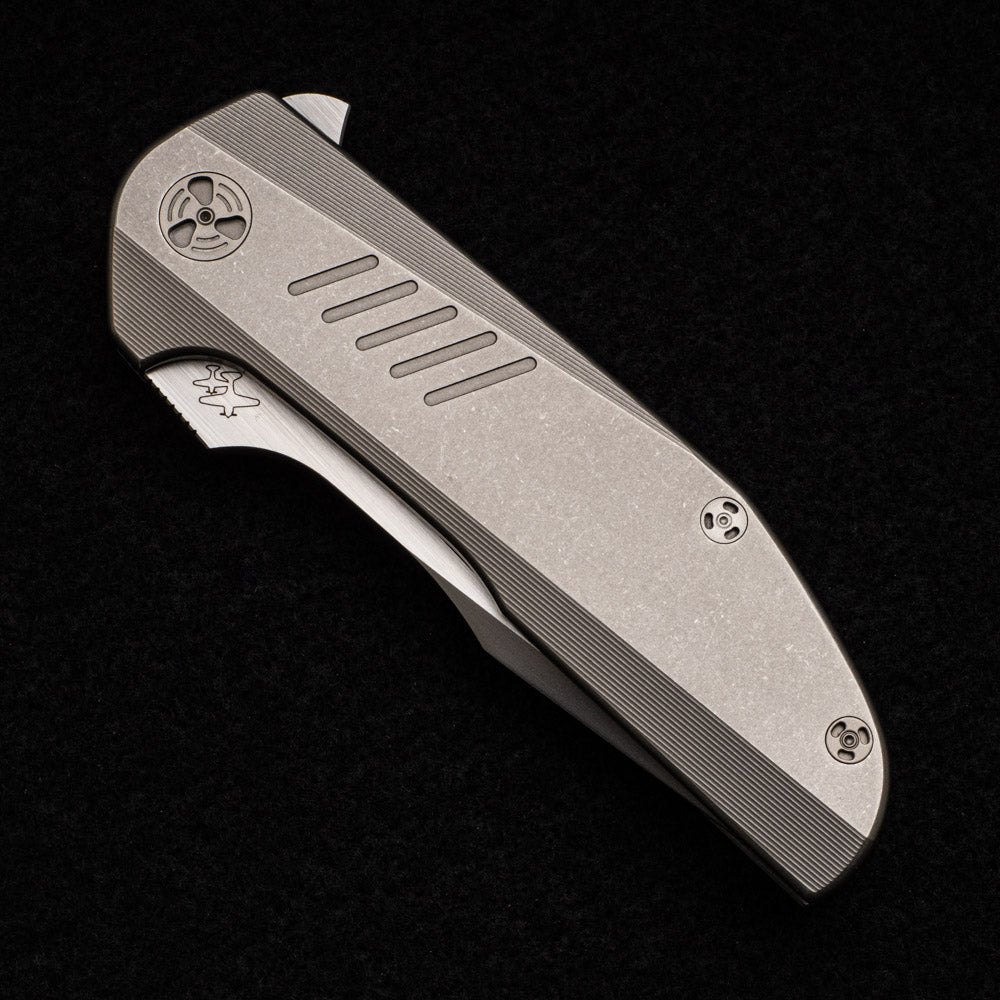 WINGMANEDC JETT - FROSTED SATIN M390 - TITANIUM