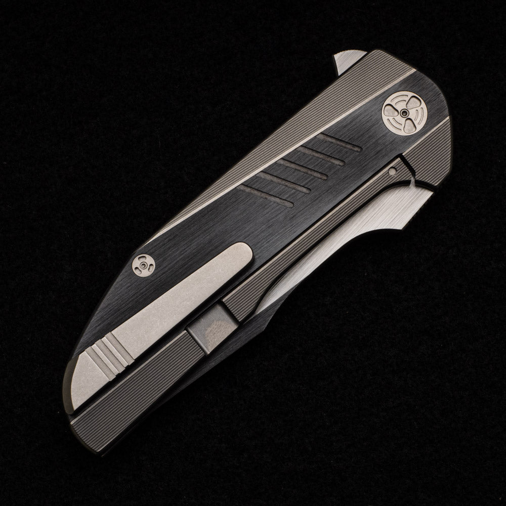 WINGMANEDC JETT - HAND SATIN M390 - TITANIUM - ZIRCONIUM