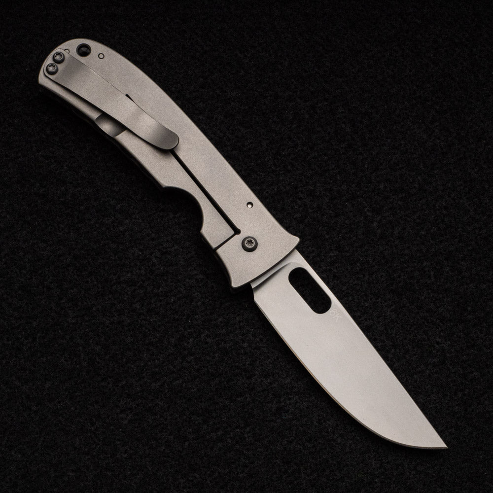 Tom Mayo Carbon Fiber Medium Covert