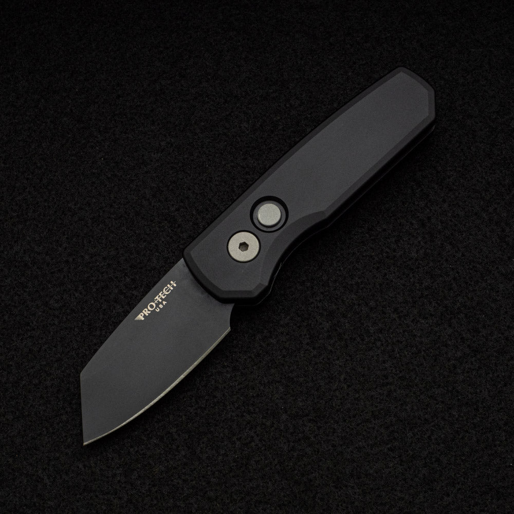 Pro-Tech Knives Runt 5 - Black Aluminum Handle - DLC Black 20-CV Reverse Tanto Blade - R5203