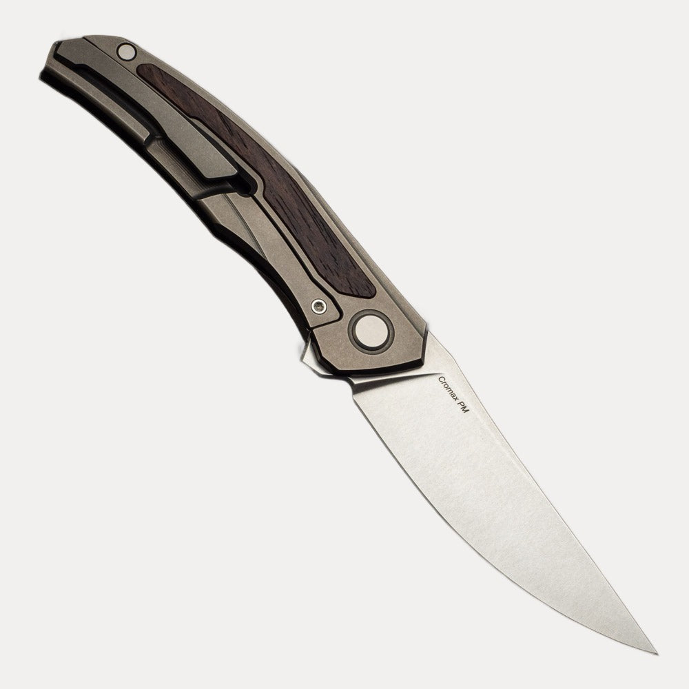 SHIROGOROV QUANTUM URSUS – CROMAX PM BLADE – TITANIUM HANDLE – WOOD INLAY – SRBS