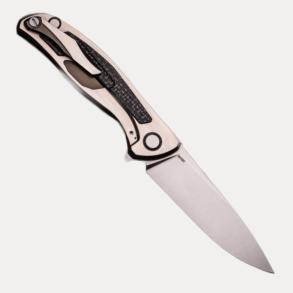 SHIROGOROV F95R NL – M390 BLADE – SATIN TITANIUM HANDLE W- LIGHTNING STRIKE CARBON FIBER INLAY – MRBS