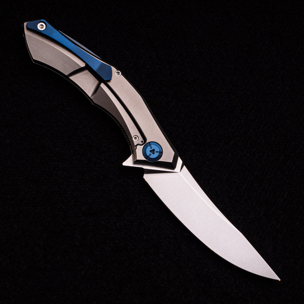 SHIROGOROV “LIMITED EDITION” SINKEVICH DESIGN POLUCHOTKY FLIPPER – M390 BLADE – TITANIUM HANDLE – MRBS