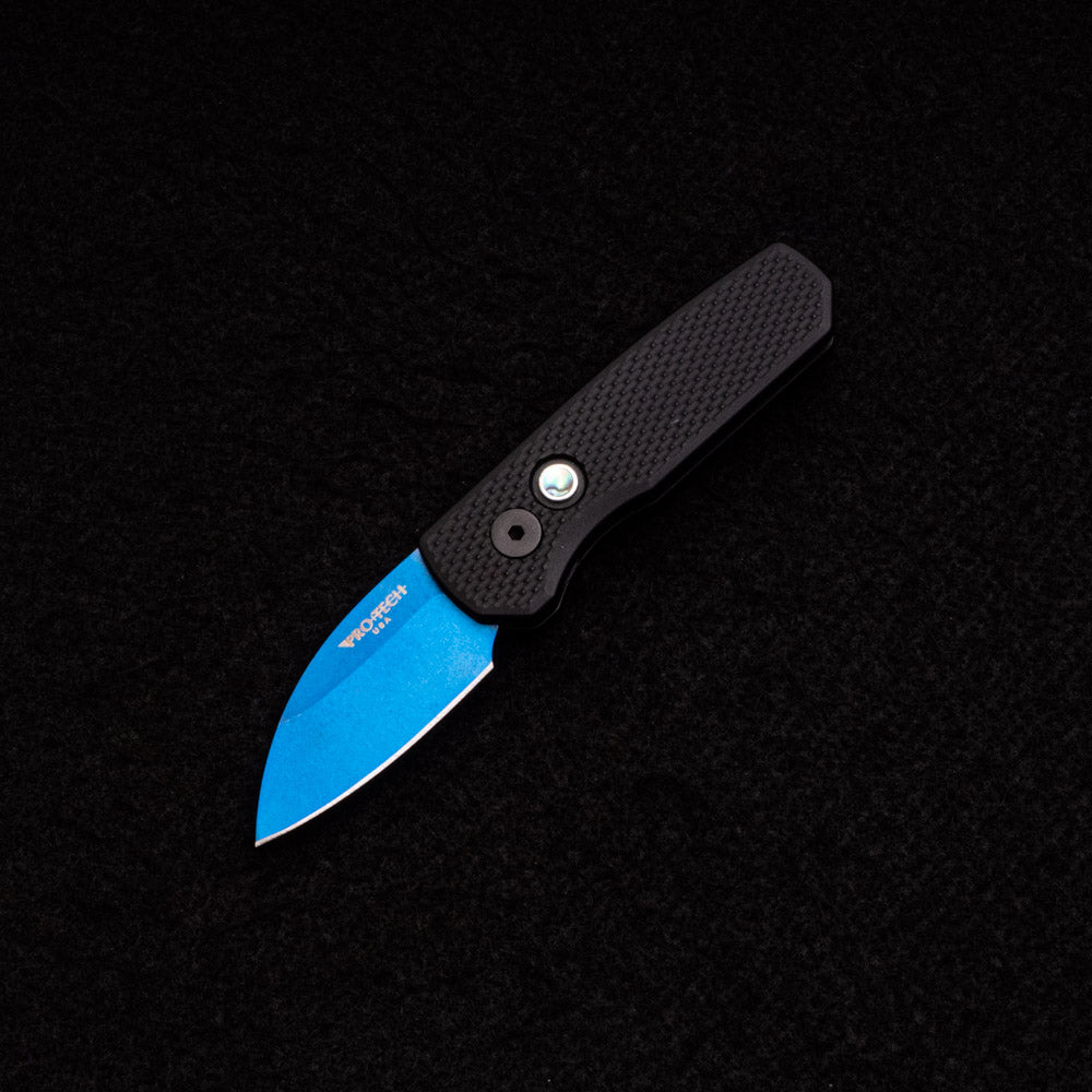 Pro-Tech Knives Runt 5 - Textured Black Handle - Abalone Button - Stonewash Sapphire Blue MagnaCut Wharncliffe Blade