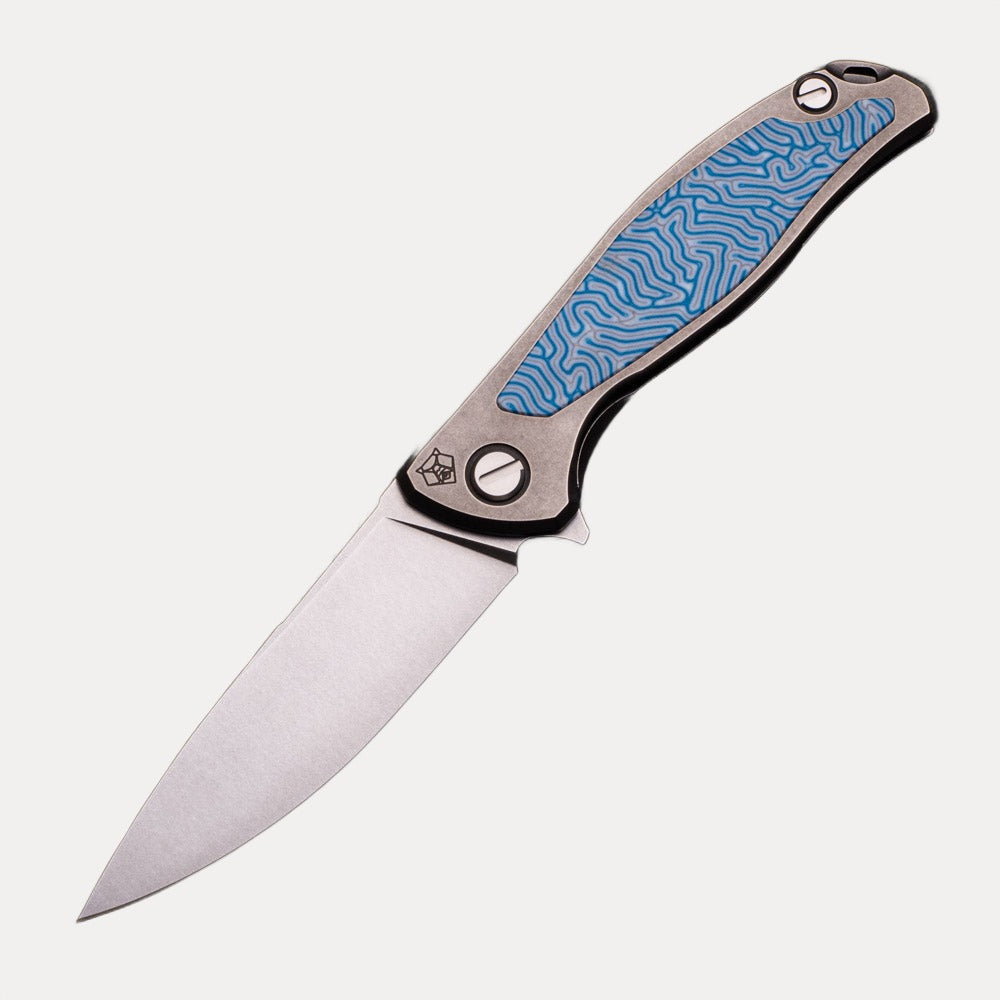 SHIROGOROV F95NL – CROMAX PM BLADE – STONEWASHED TITANIUM HANDLE W- BLUE CRAZY MICARTA INLAY- SRBS