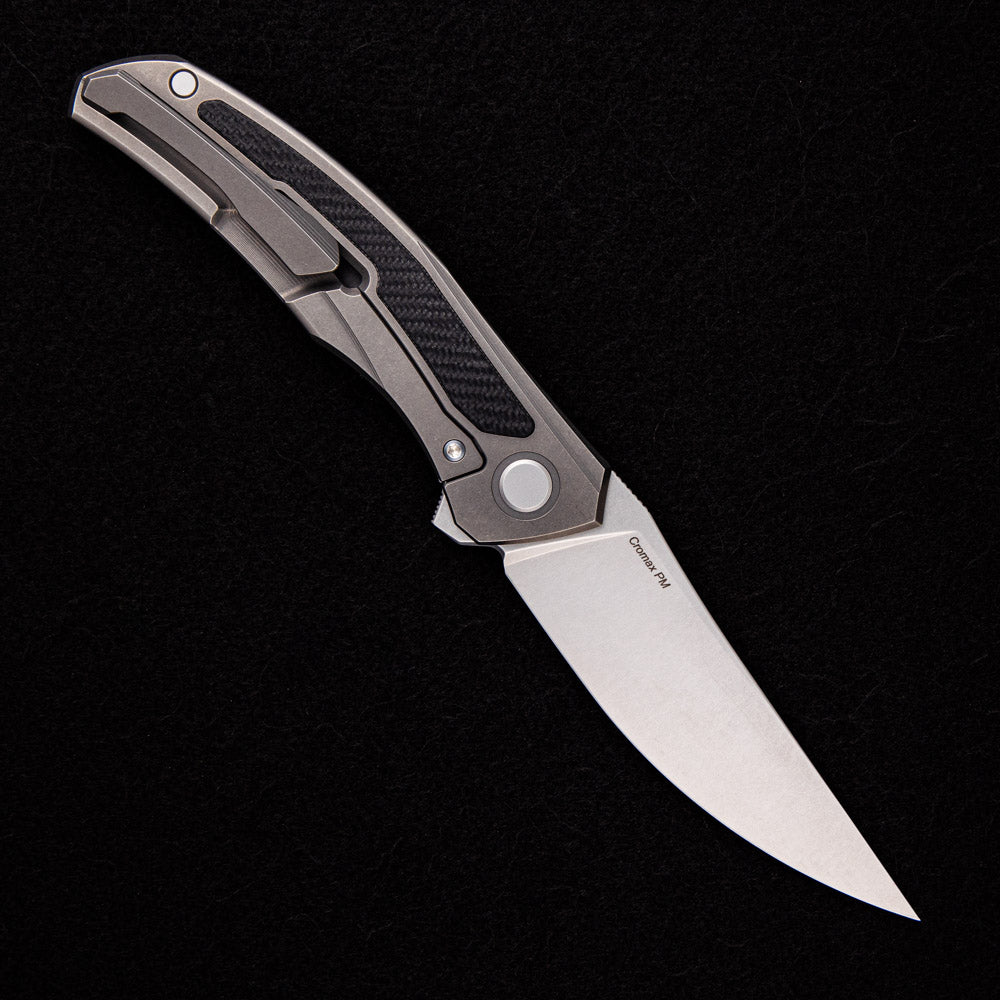 SHIROGOROV URSUS QUANTUM – CROMAX PM BLADE – TITANIUM HANDLE – BLACK G10 INLAY – SRB